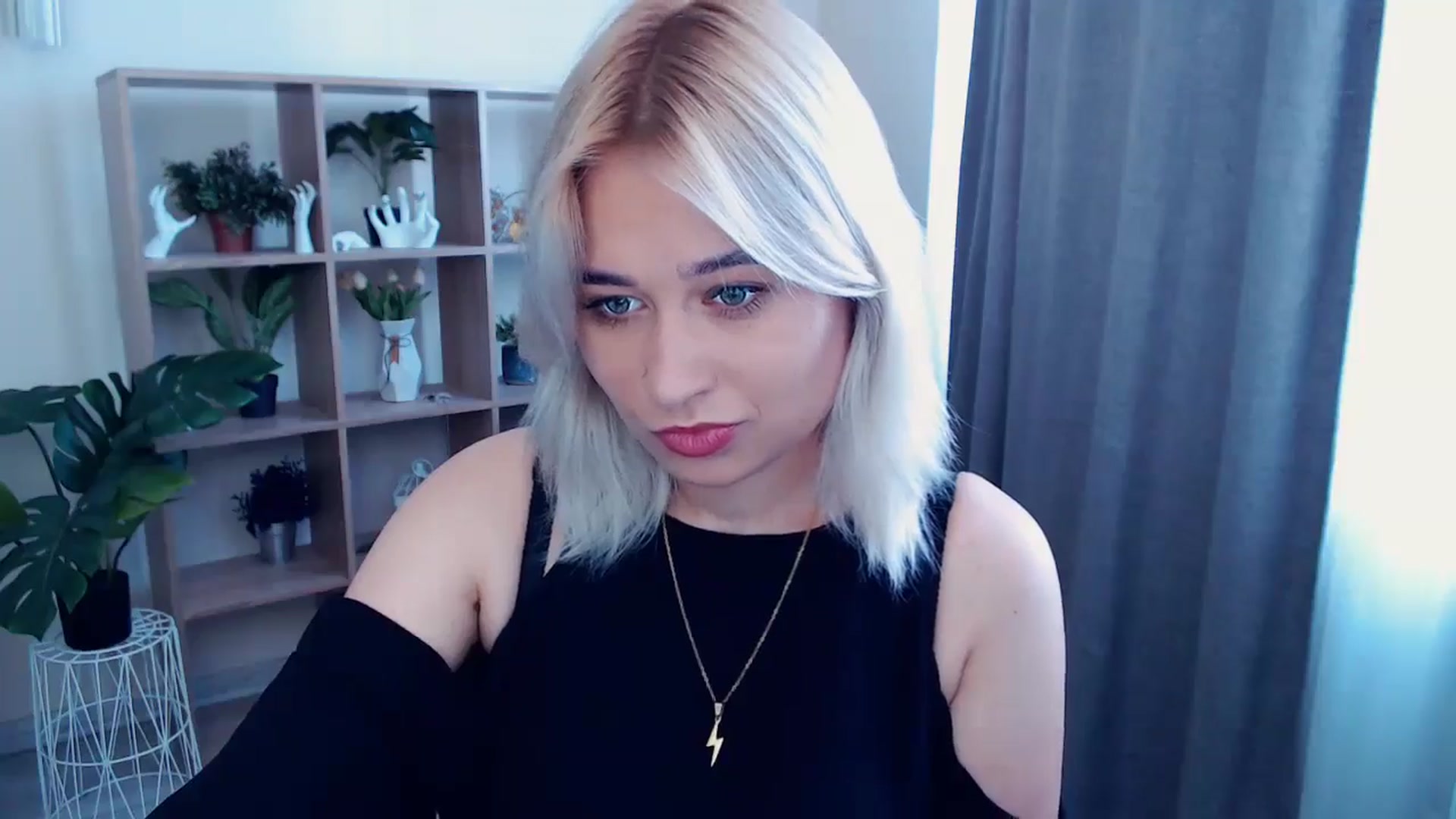Gallery image thumbnail from Kukla_kolduna's myfreecams stream on, 05/24/2024, 09:31 image 15 of 20