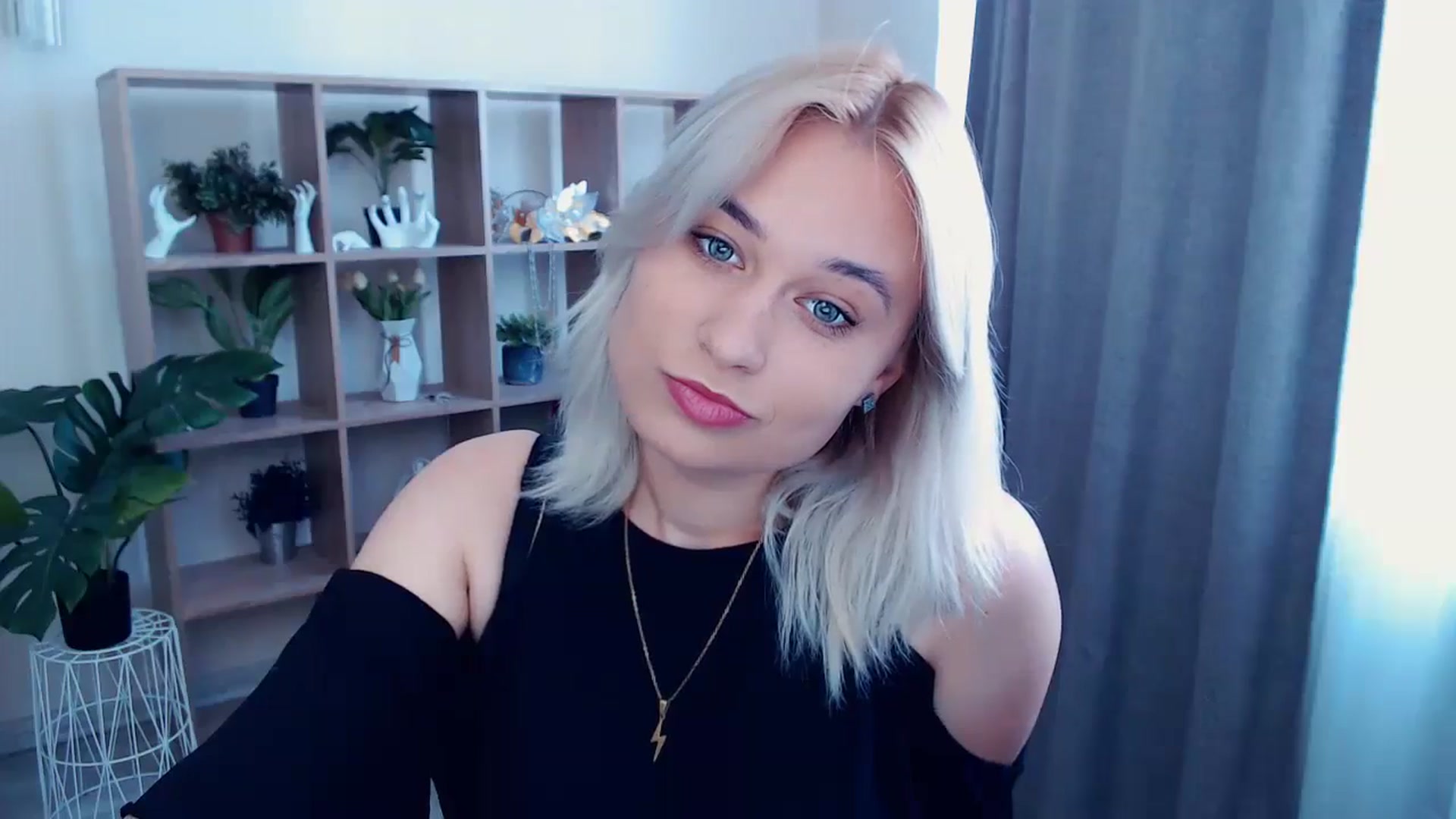 Gallery image thumbnail from Kukla_kolduna's myfreecams stream on, 05/24/2024, 09:31 image 14 of 20