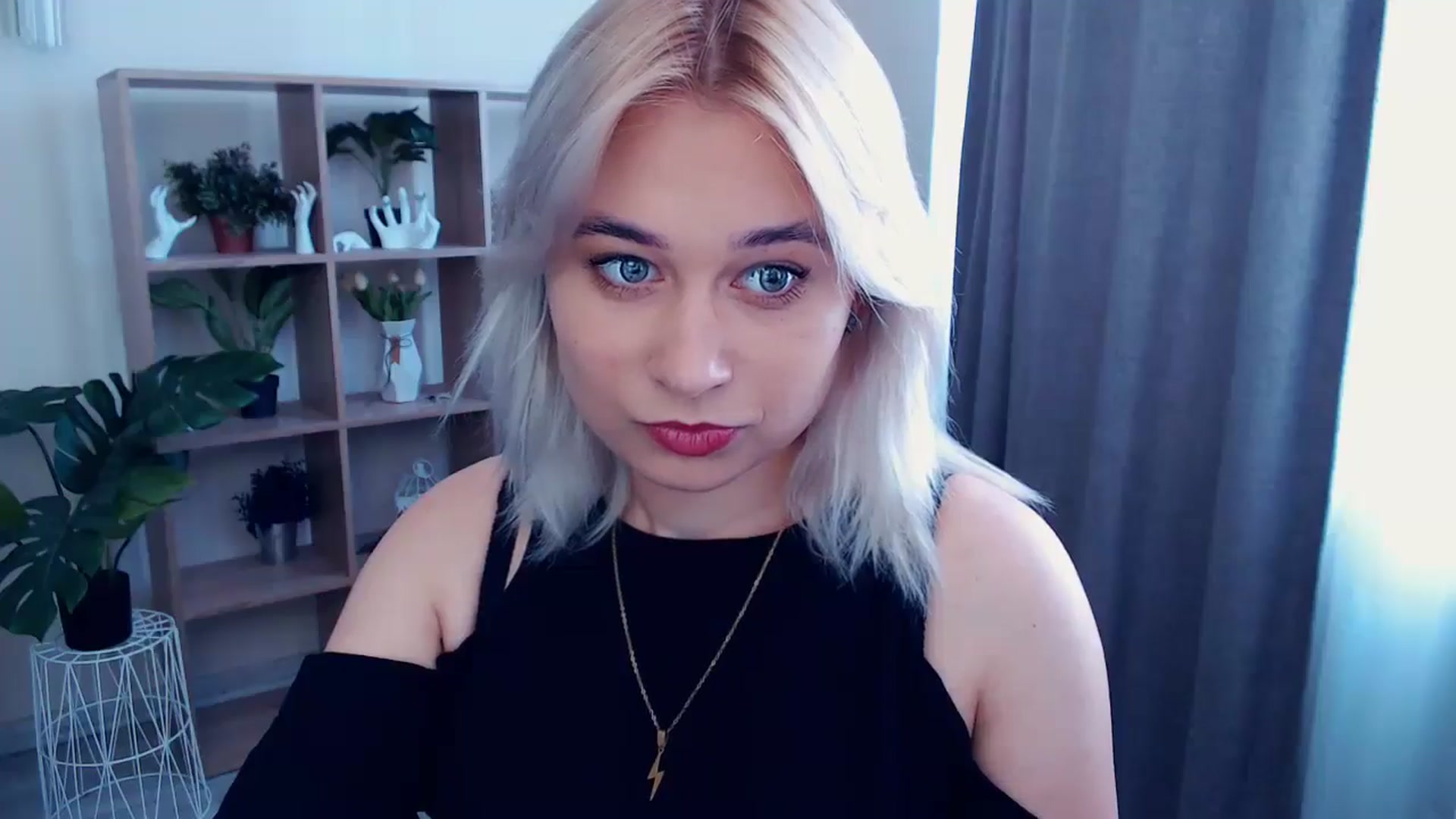 Gallery image thumbnail from Kukla_kolduna's myfreecams stream on, 05/24/2024, 09:31 image 2 of 20