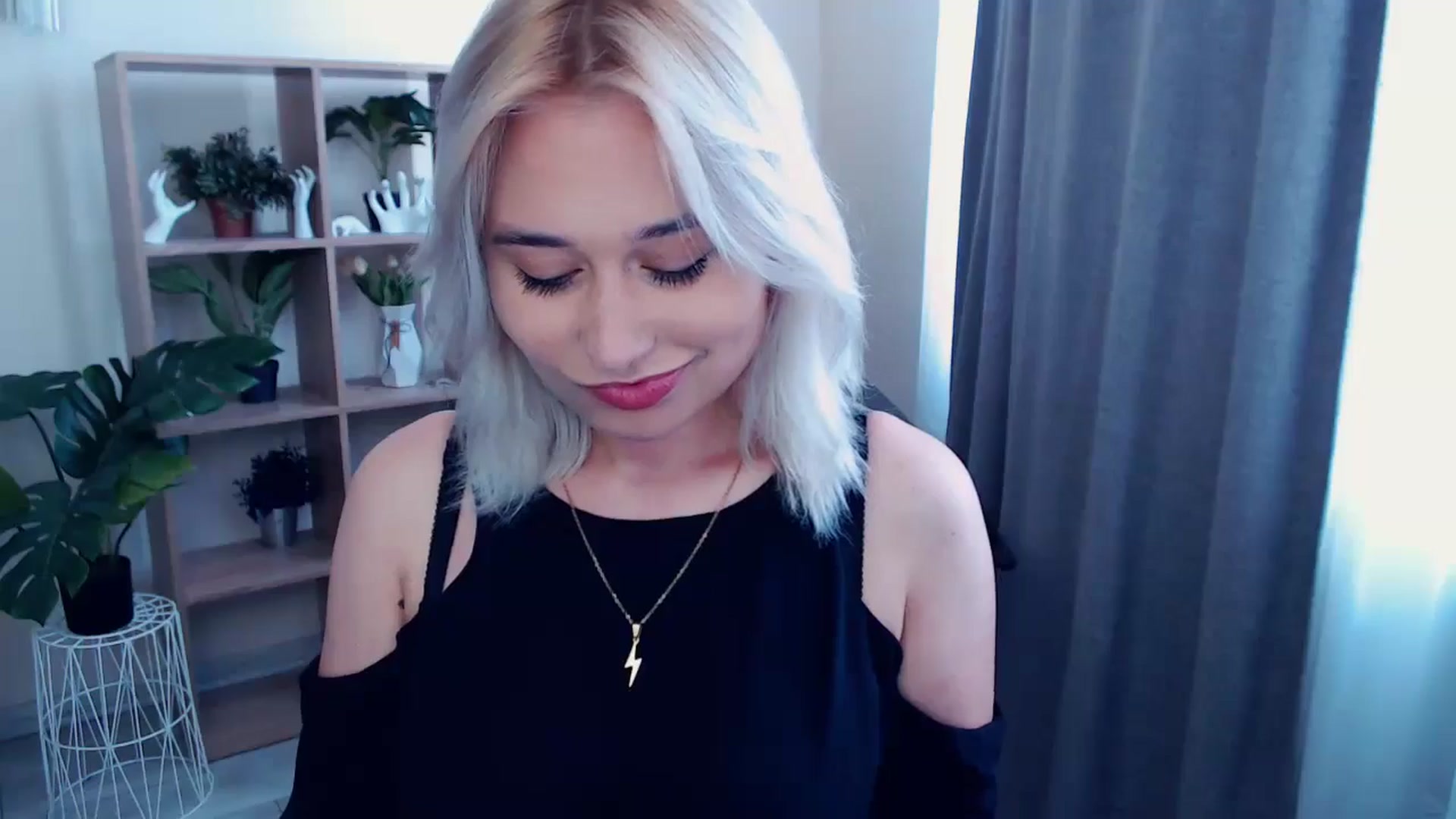 Gallery image thumbnail from Kukla_kolduna's myfreecams stream on, 05/24/2024, 11:07 image 4 of 20