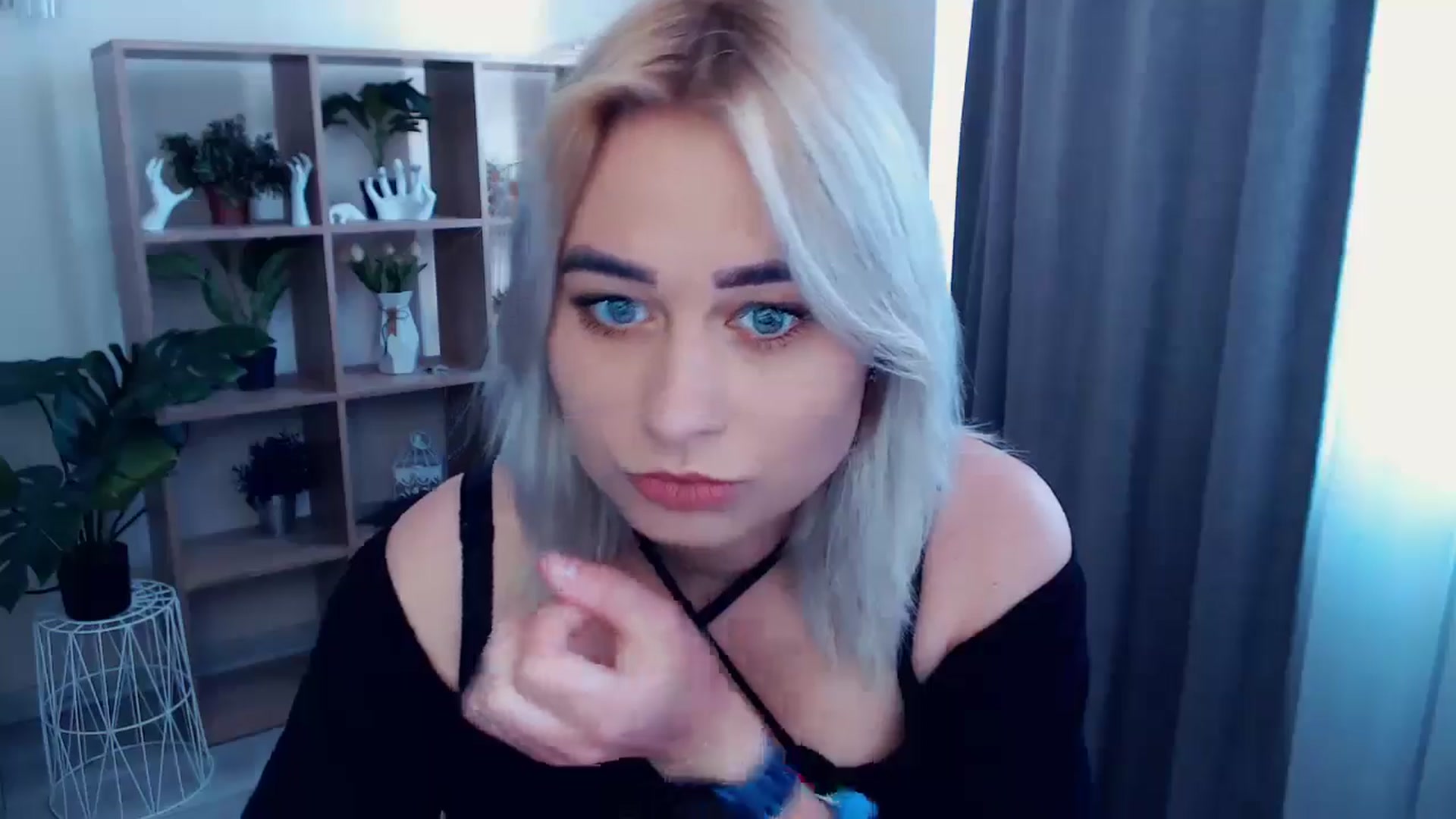 Gallery image thumbnail from Kukla_kolduna's myfreecams stream on, 05/25/2024, 11:03 image 20 of 20