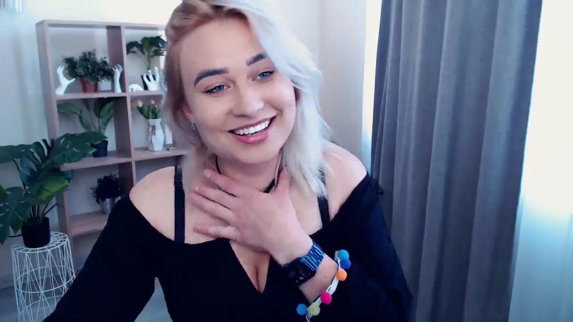 Gallery image thumbnail from Kukla_kolduna's myfreecams stream on, 05/25/2024, 13:28 image 19 of 20