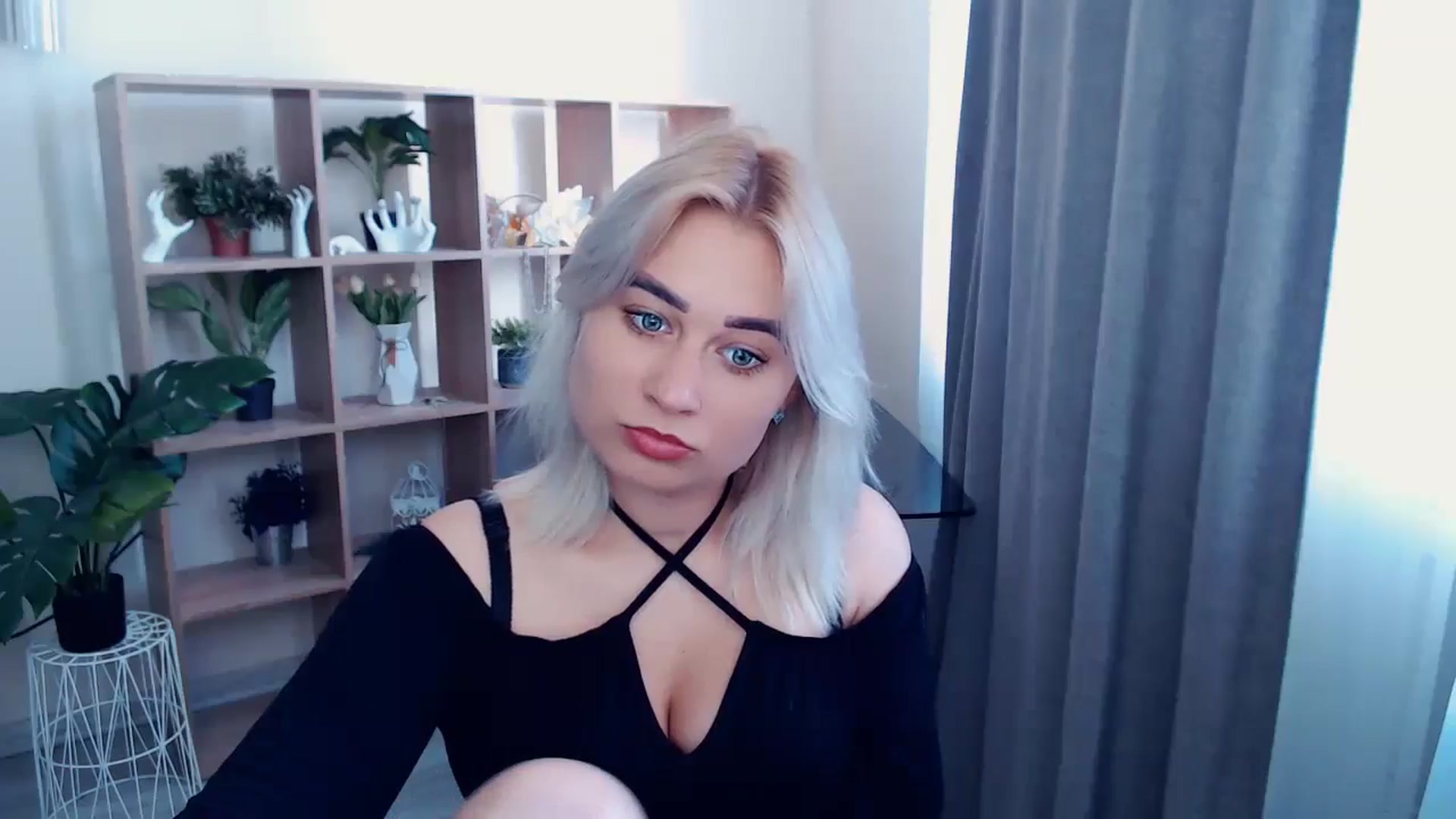Gallery image thumbnail from Kukla_kolduna's myfreecams stream on, 05/25/2024, 15:07 image 4 of 20