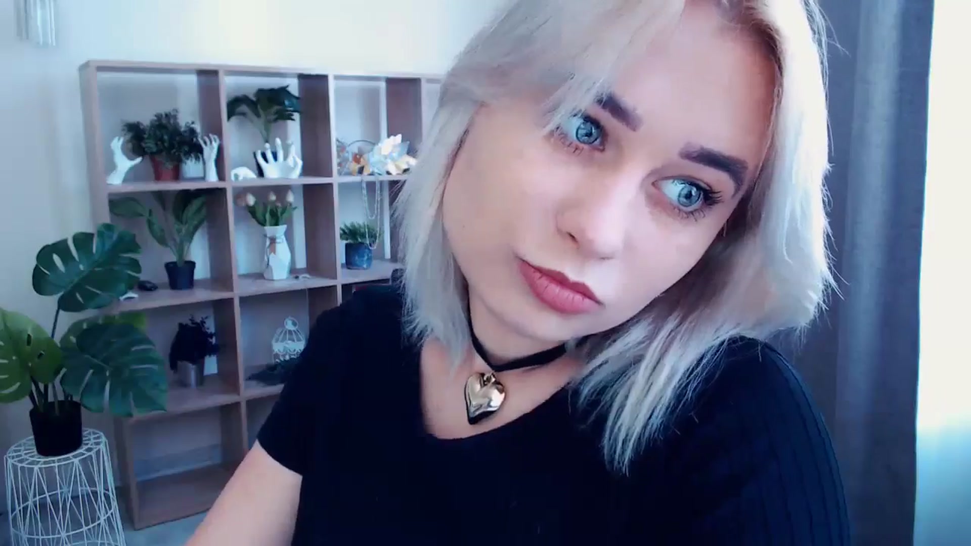 Gallery image thumbnail from Kukla_kolduna's myfreecams stream on, 05/26/2024, 09:23 image 8 of 20