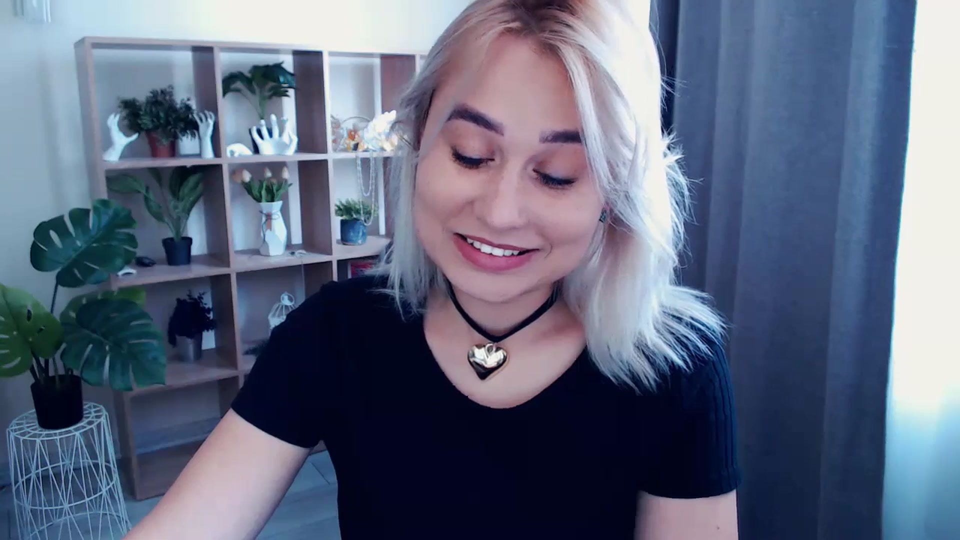 Gallery image thumbnail from Kukla_kolduna's myfreecams stream on, 05/26/2024, 11:08 image 3 of 20