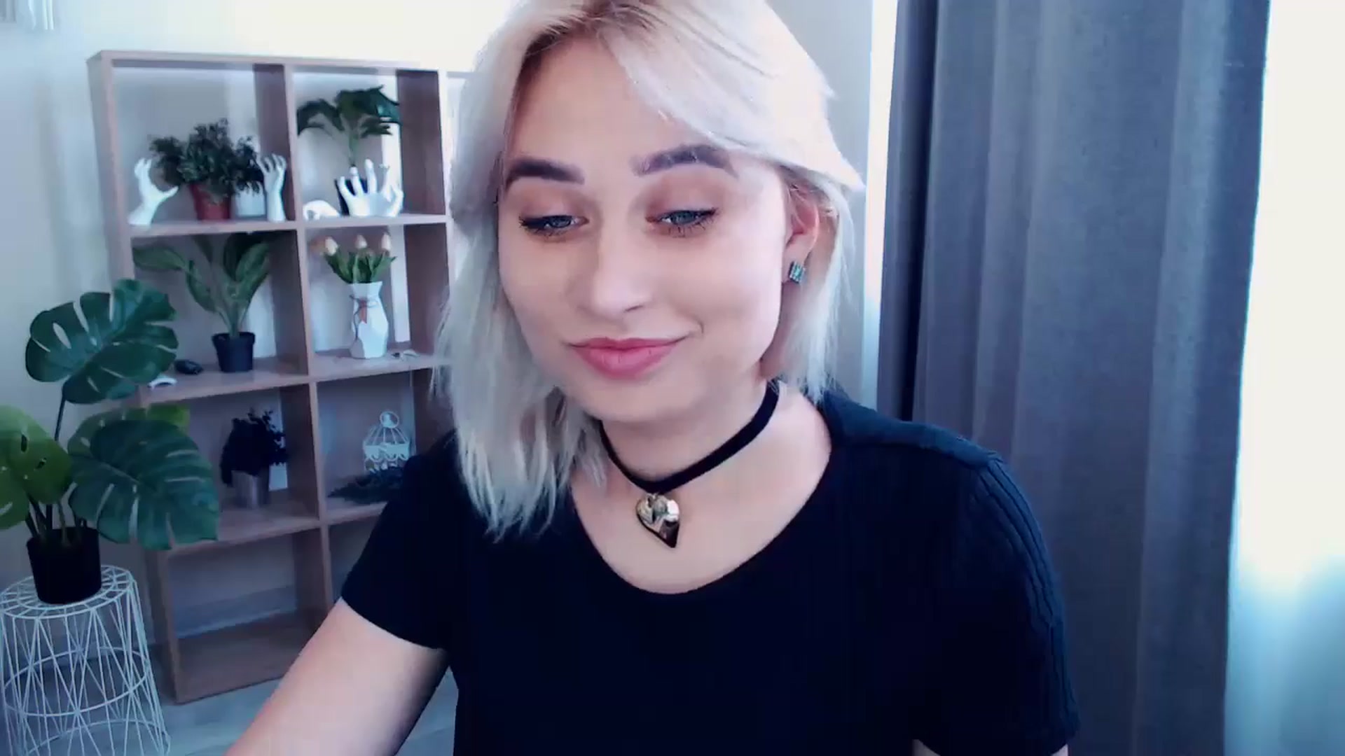 Gallery image thumbnail from Kukla_kolduna's myfreecams stream on, 05/26/2024, 11:08 image 6 of 20
