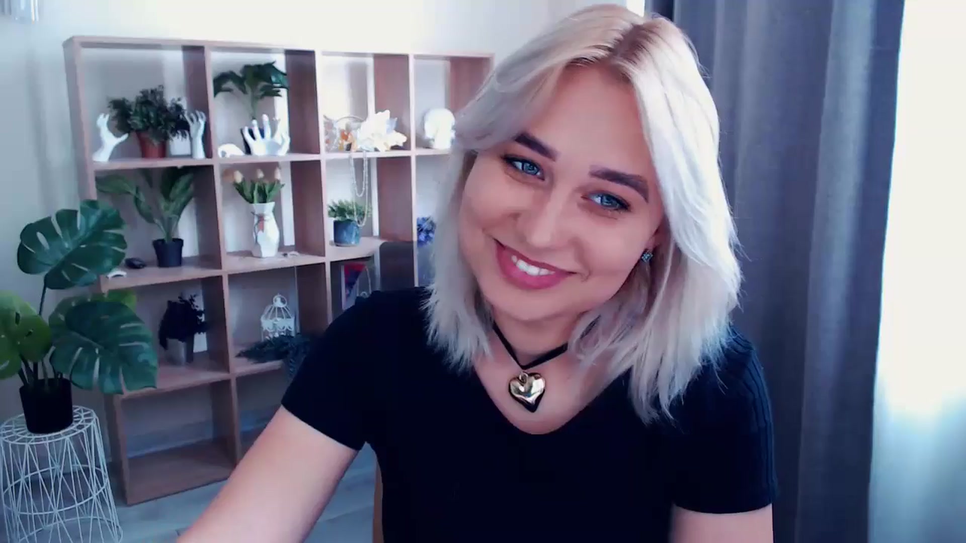 Gallery image thumbnail from Kukla_kolduna's myfreecams stream on, 05/26/2024, 11:22 image 13 of 20