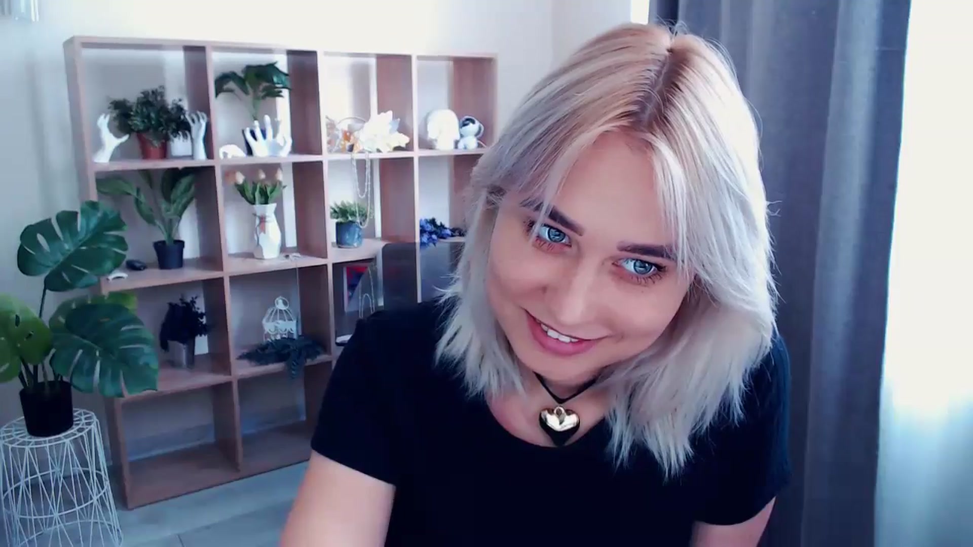 Gallery image thumbnail from Kukla_kolduna's myfreecams stream on, 05/26/2024, 11:22 image 4 of 20