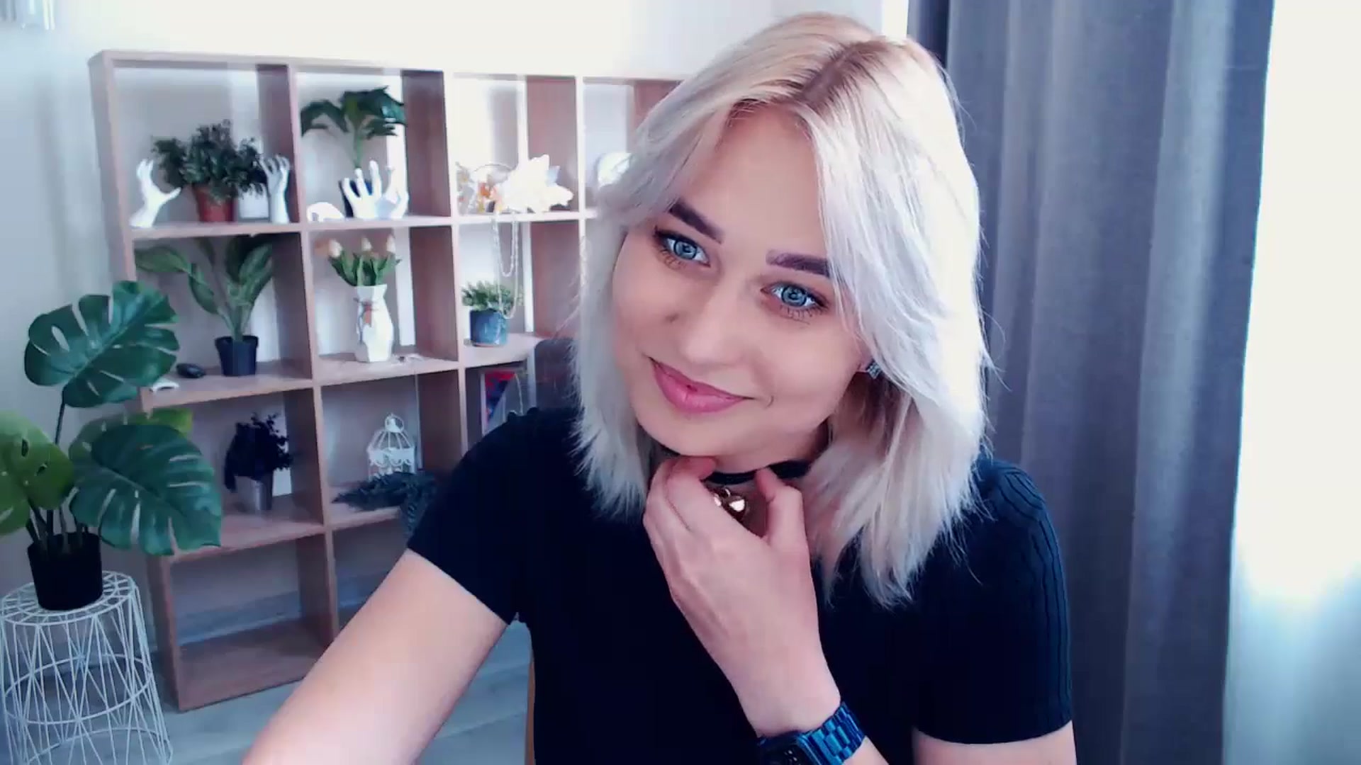 Gallery image thumbnail from Kukla_kolduna's myfreecams stream on, 05/26/2024, 11:22 image 17 of 20