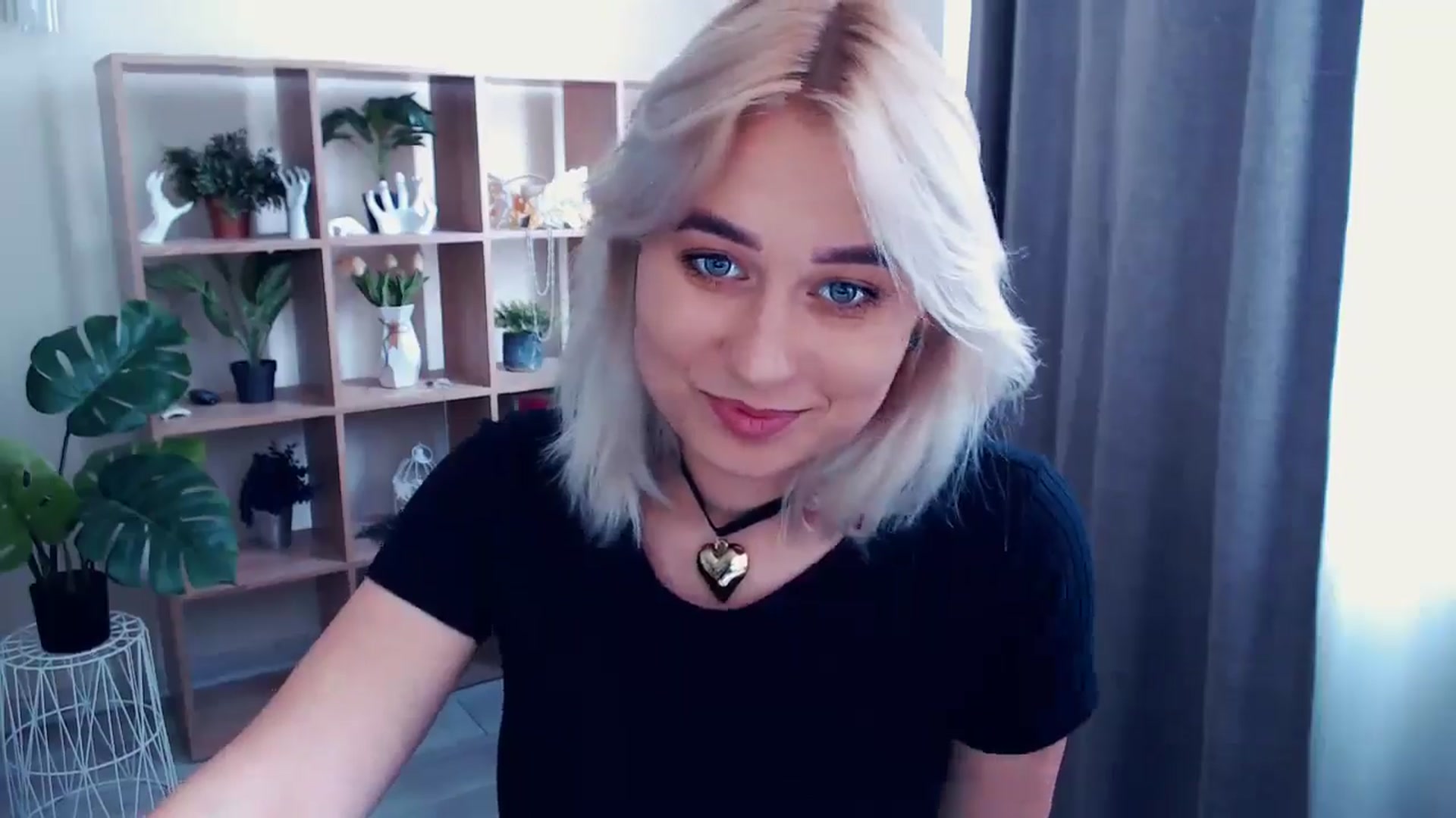 Gallery image thumbnail from Kukla_kolduna's myfreecams stream on, 05/26/2024, 11:22 image 9 of 20
