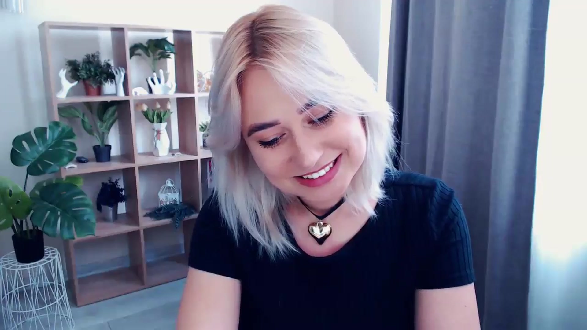 Gallery image thumbnail from Kukla_kolduna's myfreecams stream on, 05/26/2024, 11:22 image 15 of 20