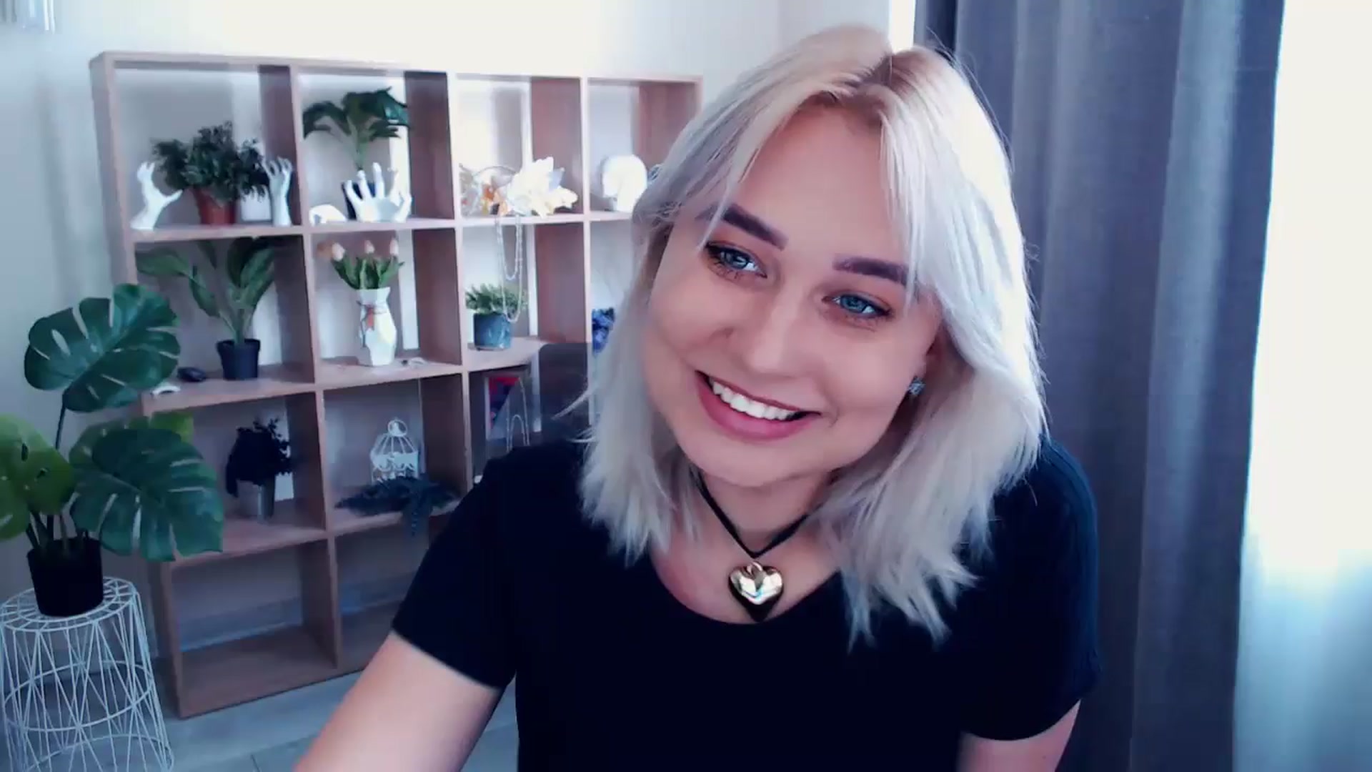 Gallery image thumbnail from Kukla_kolduna's myfreecams stream on, 05/26/2024, 11:22 image 1 of 20