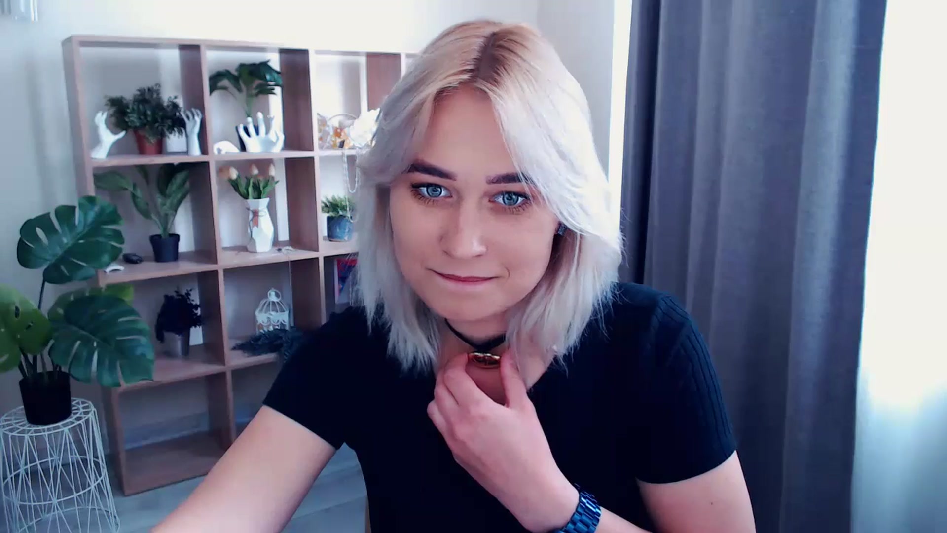 Gallery image thumbnail from Kukla_kolduna's myfreecams stream on, 05/26/2024, 11:22 image 14 of 20