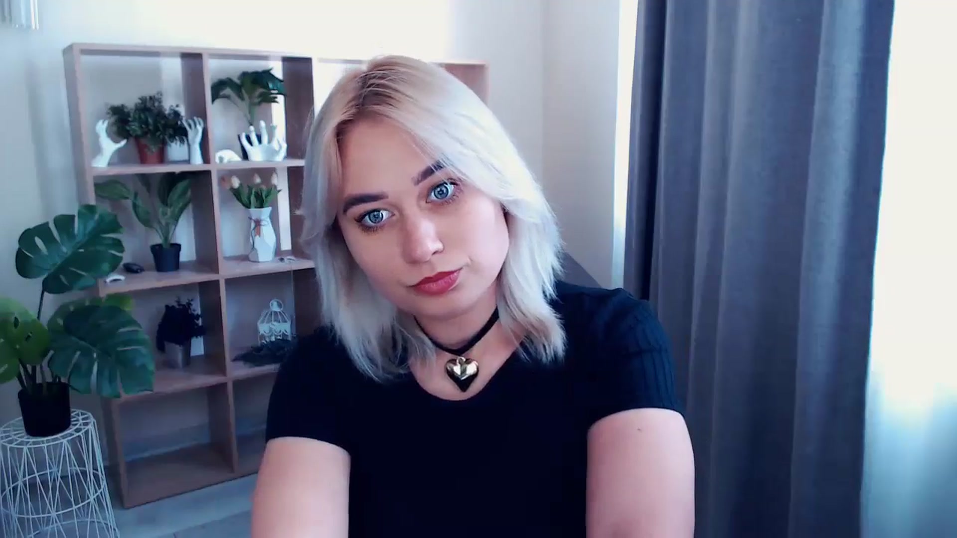 Gallery image thumbnail from Kukla_kolduna's myfreecams stream on, 05/26/2024, 15:17 image 3 of 20