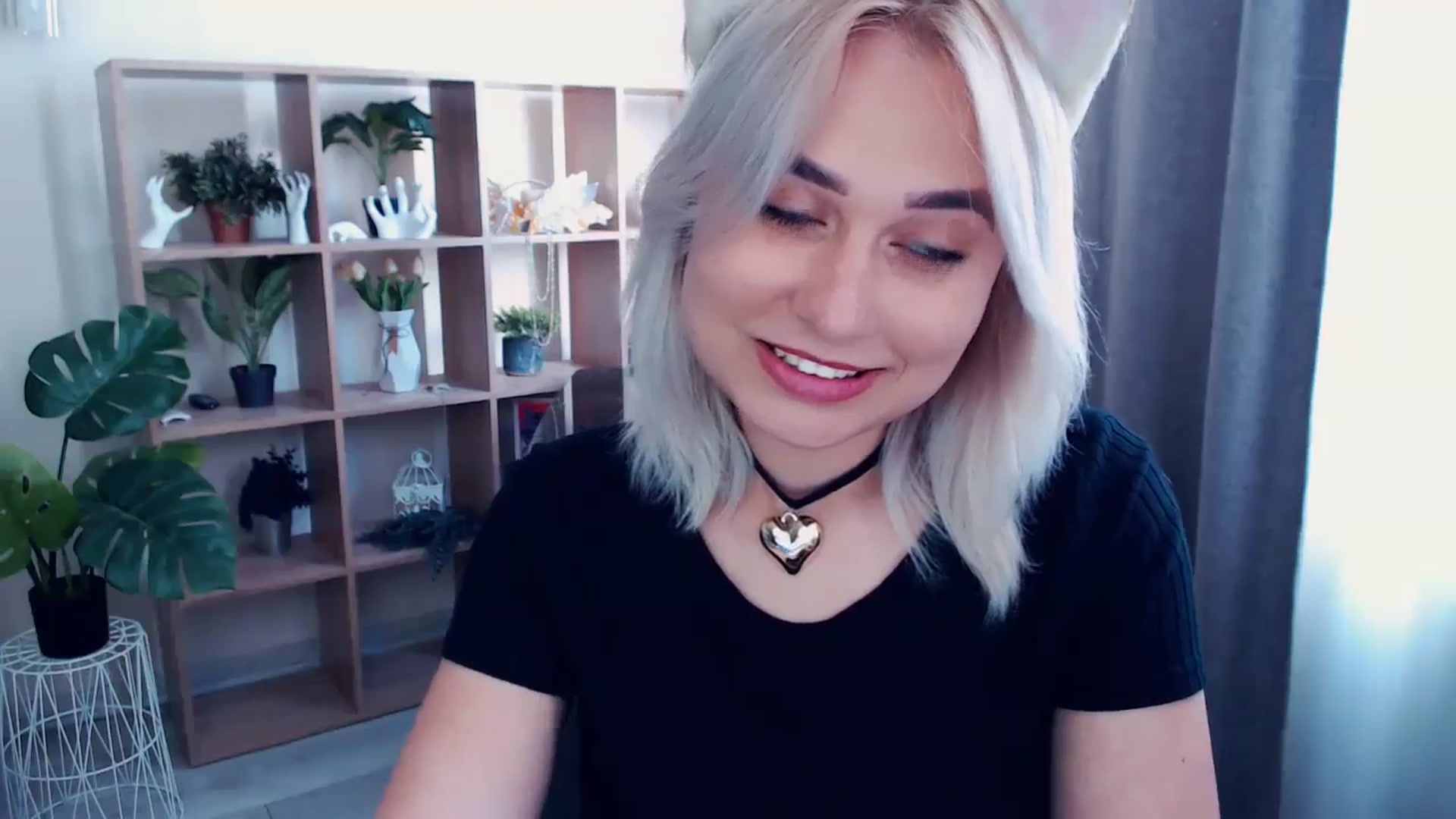 Gallery image thumbnail from Kukla_kolduna's myfreecams stream on, 05/26/2024, 15:17 image 14 of 20