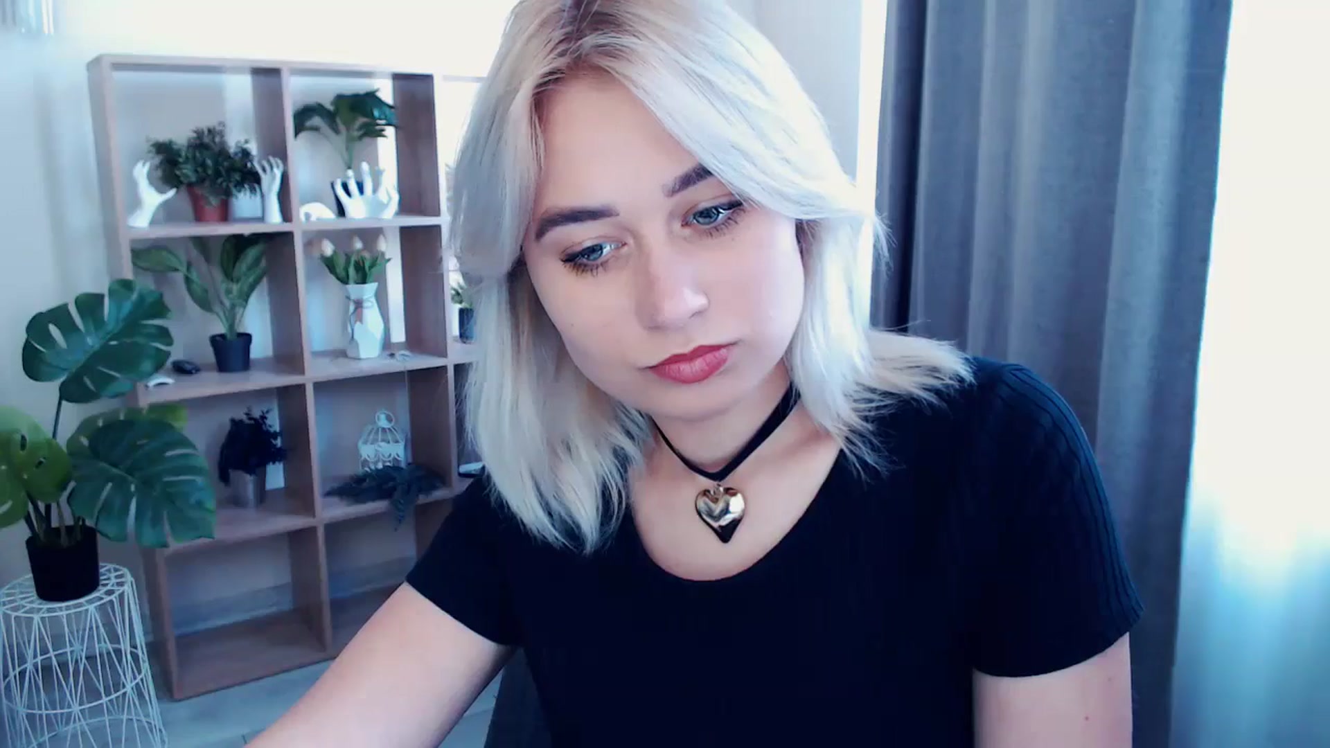 Gallery image thumbnail from Kukla_kolduna's myfreecams stream on, 05/26/2024, 15:17 image 8 of 20