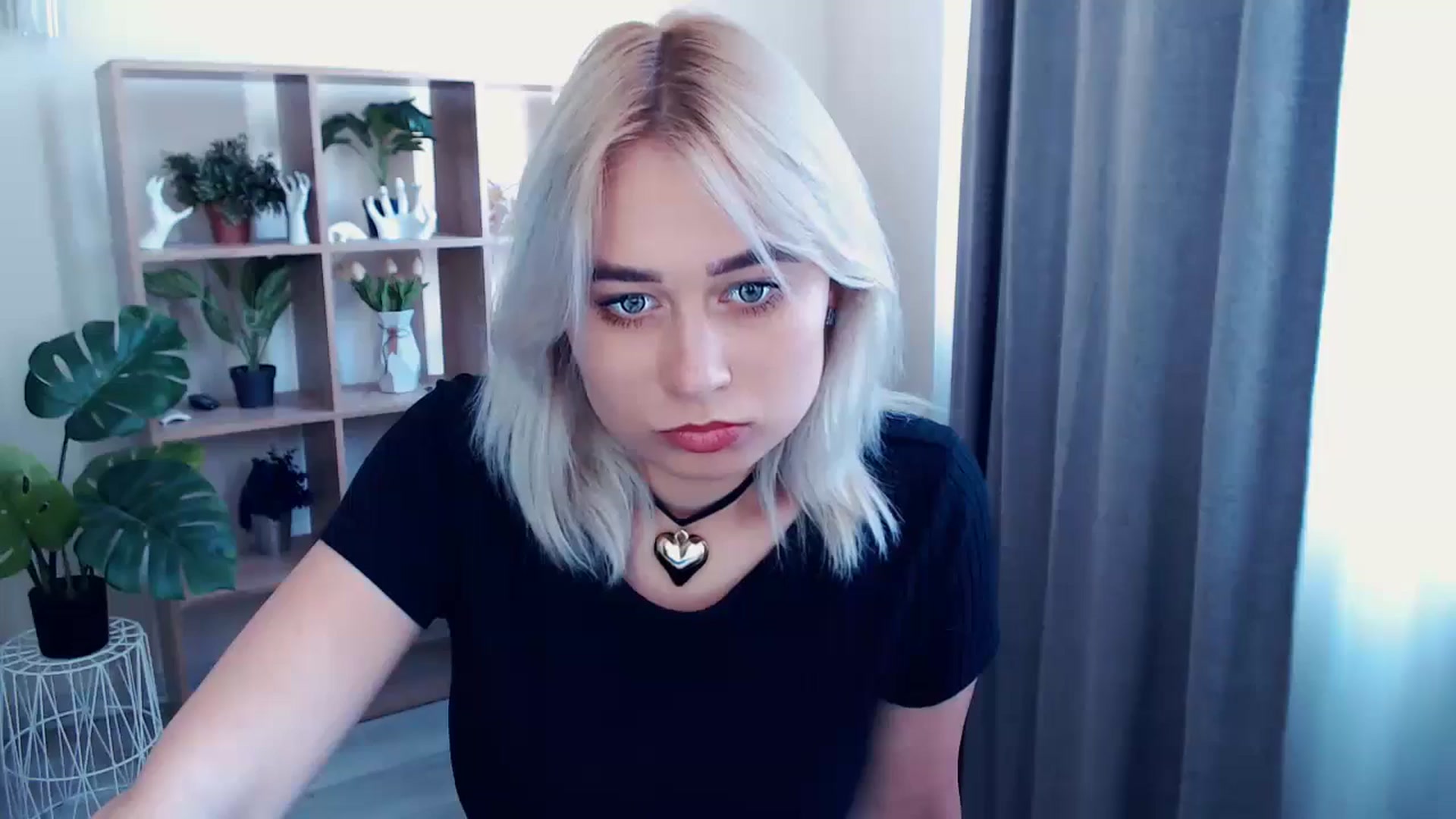Gallery image thumbnail from Kukla_kolduna's myfreecams stream on, 05/26/2024, 15:17 image 7 of 20