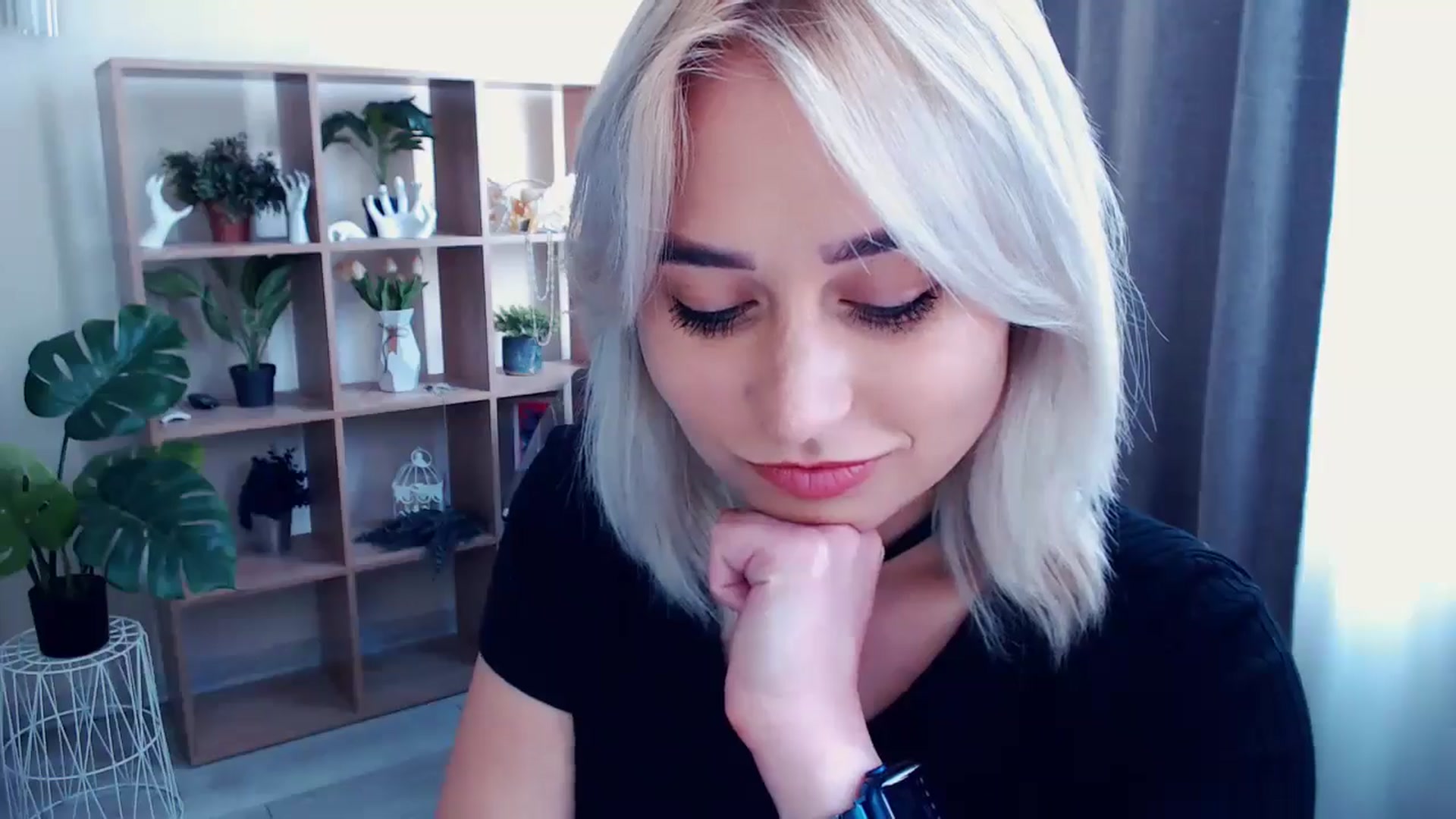 Gallery image thumbnail from Kukla_kolduna's myfreecams stream on, 05/26/2024, 15:17 image 11 of 20