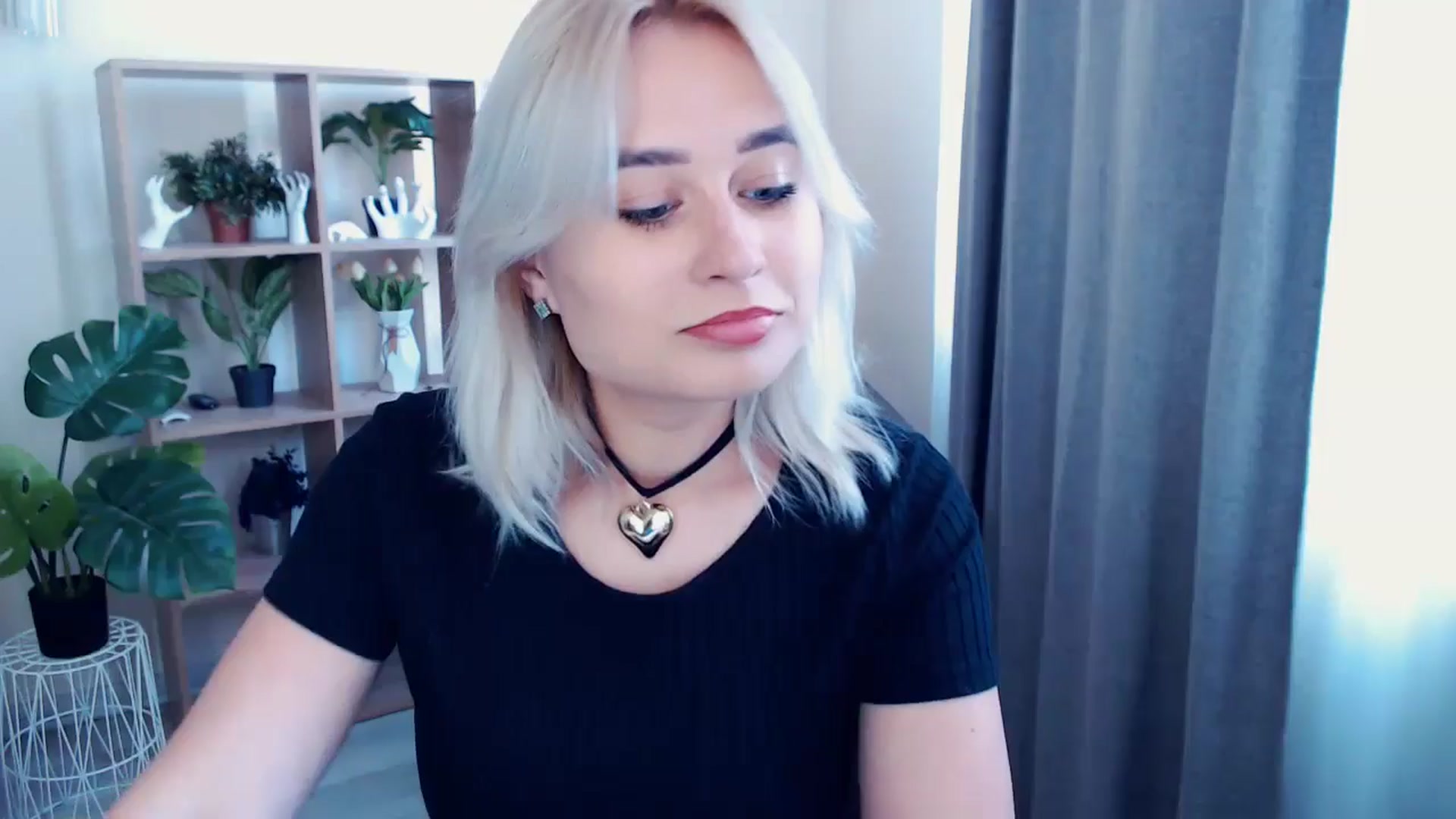 Gallery image thumbnail from Kukla_kolduna's myfreecams stream on, 05/26/2024, 15:17 image 6 of 20