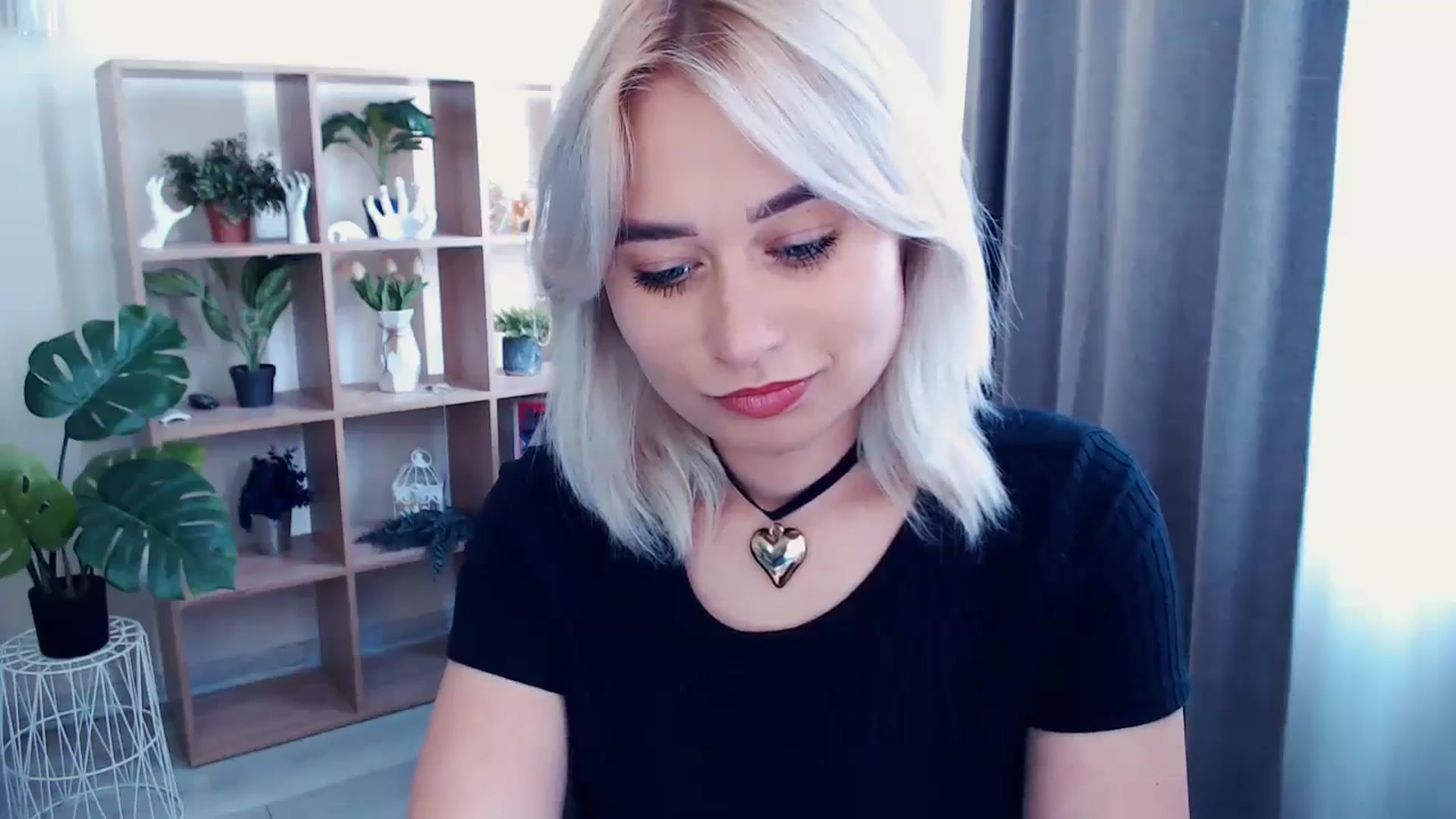 Gallery image thumbnail from Kukla_kolduna's myfreecams stream on, 05/26/2024, 15:17 image 10 of 20