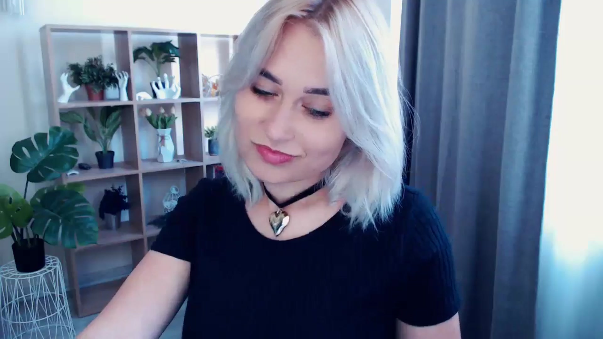 Gallery image thumbnail from Kukla_kolduna's myfreecams stream on, 05/26/2024, 15:17 image 18 of 20