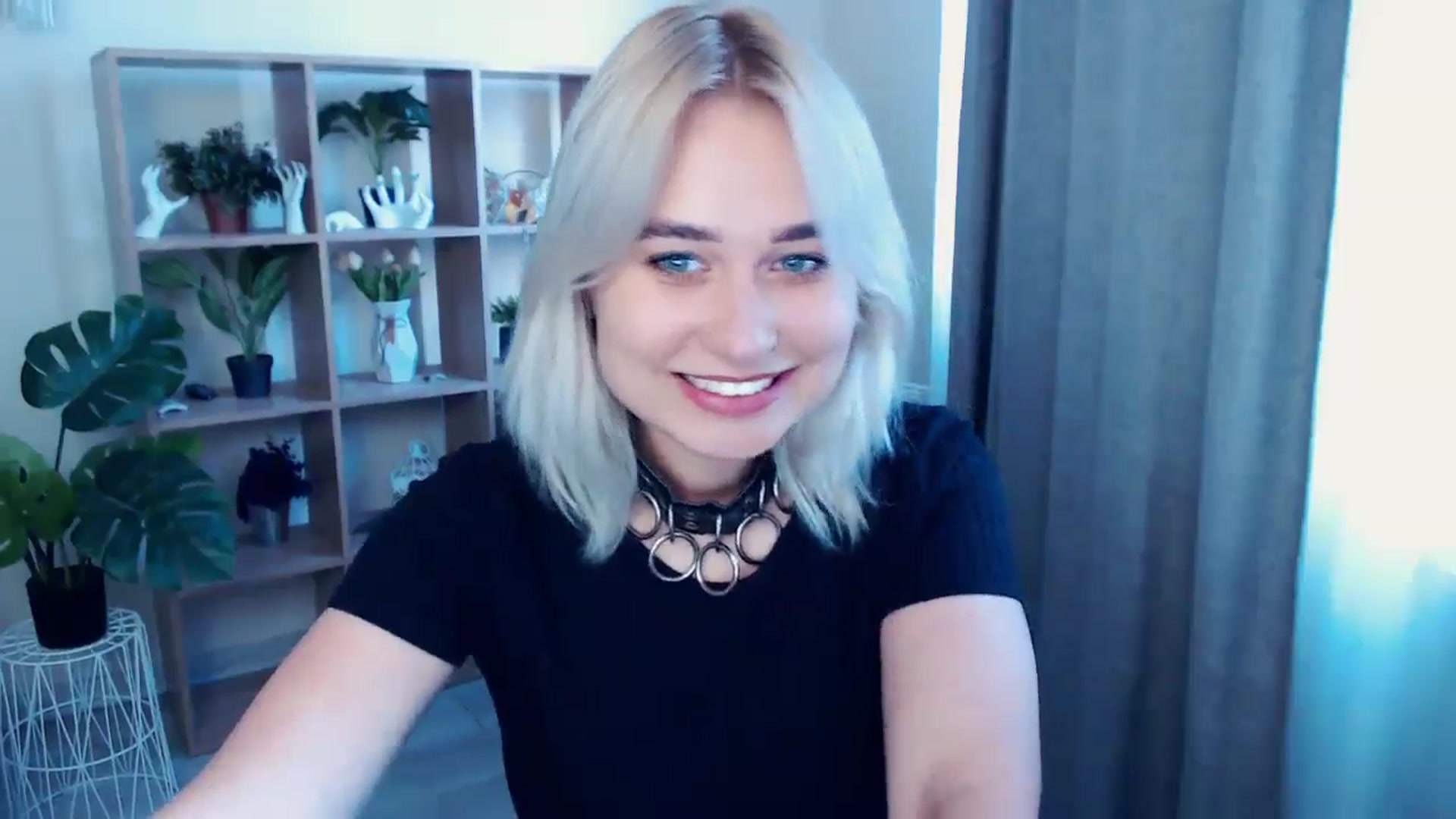 Gallery image thumbnail from Kukla_kolduna's myfreecams stream on, 05/26/2024, 15:42 image 9 of 20