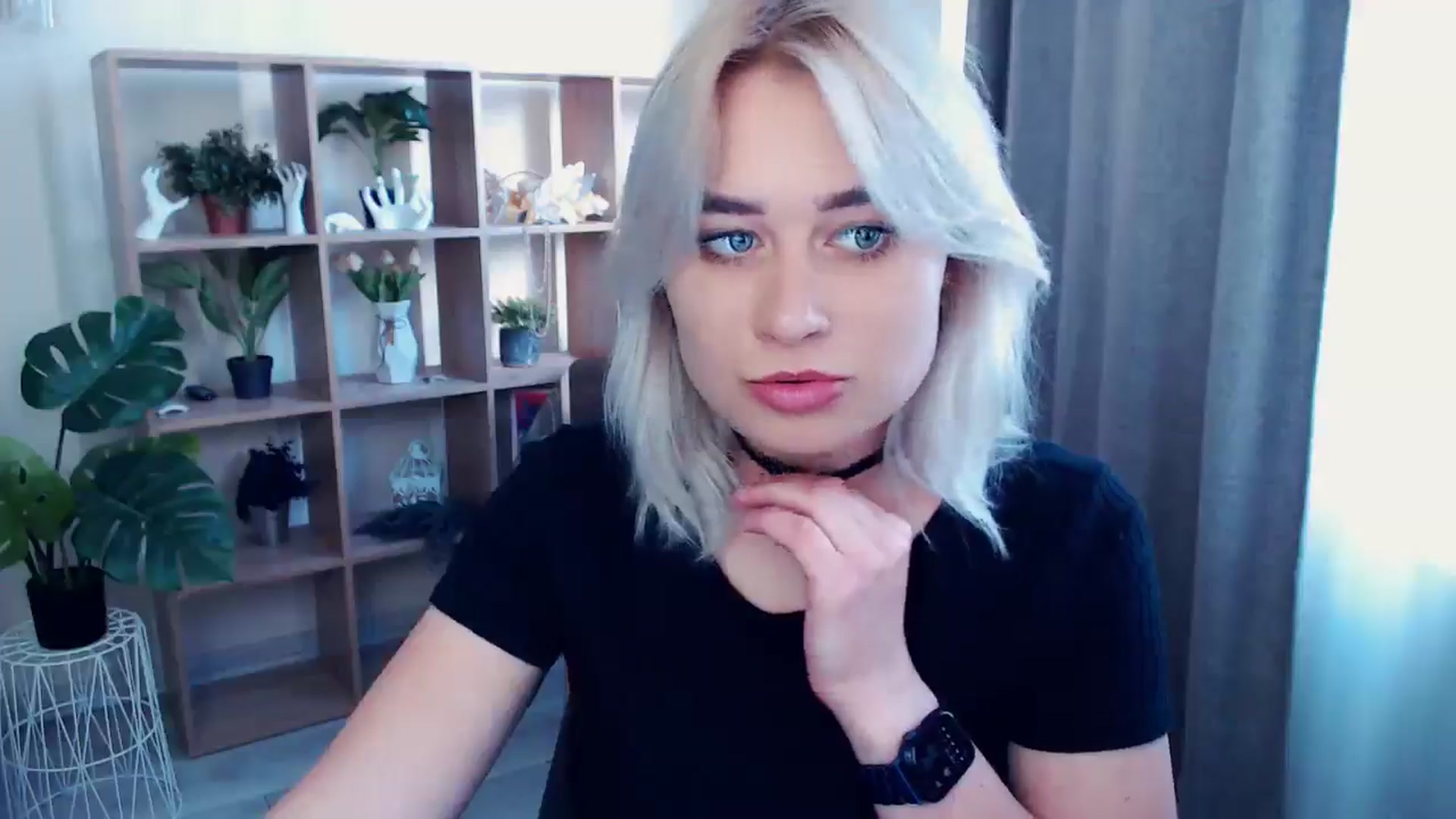 Gallery image thumbnail from Kukla_kolduna's myfreecams stream on, 05/26/2024, 16:00 image 10 of 20