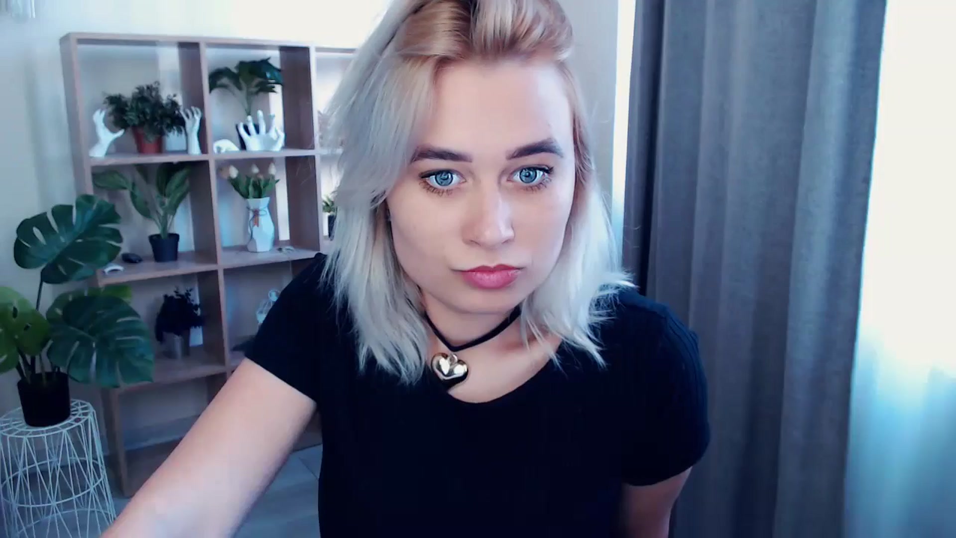 Gallery image thumbnail from Kukla_kolduna's myfreecams stream on, 05/26/2024, 16:00 image 12 of 20