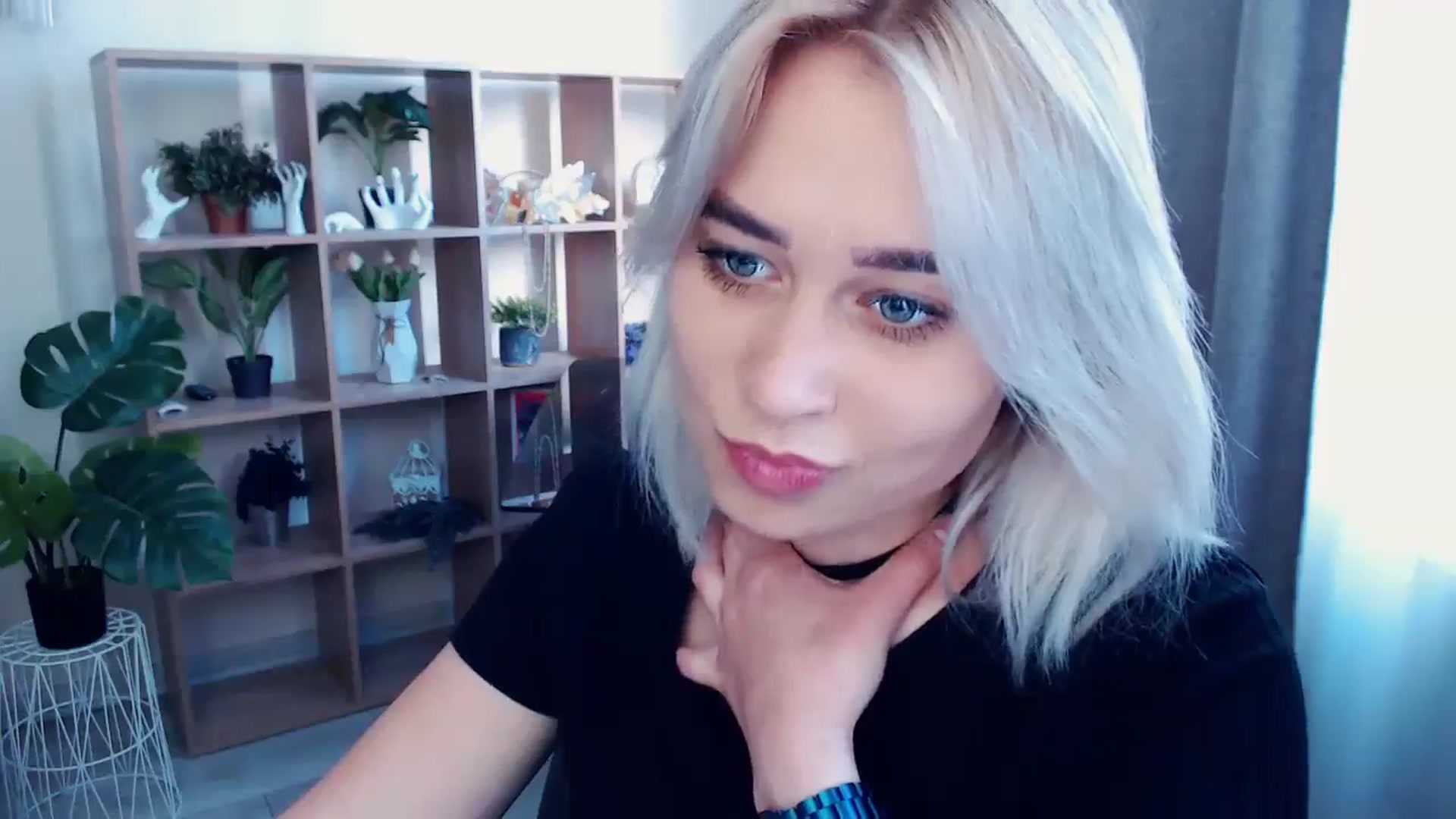 Gallery image thumbnail from Kukla_kolduna's myfreecams stream on, 05/26/2024, 16:00 image 5 of 20