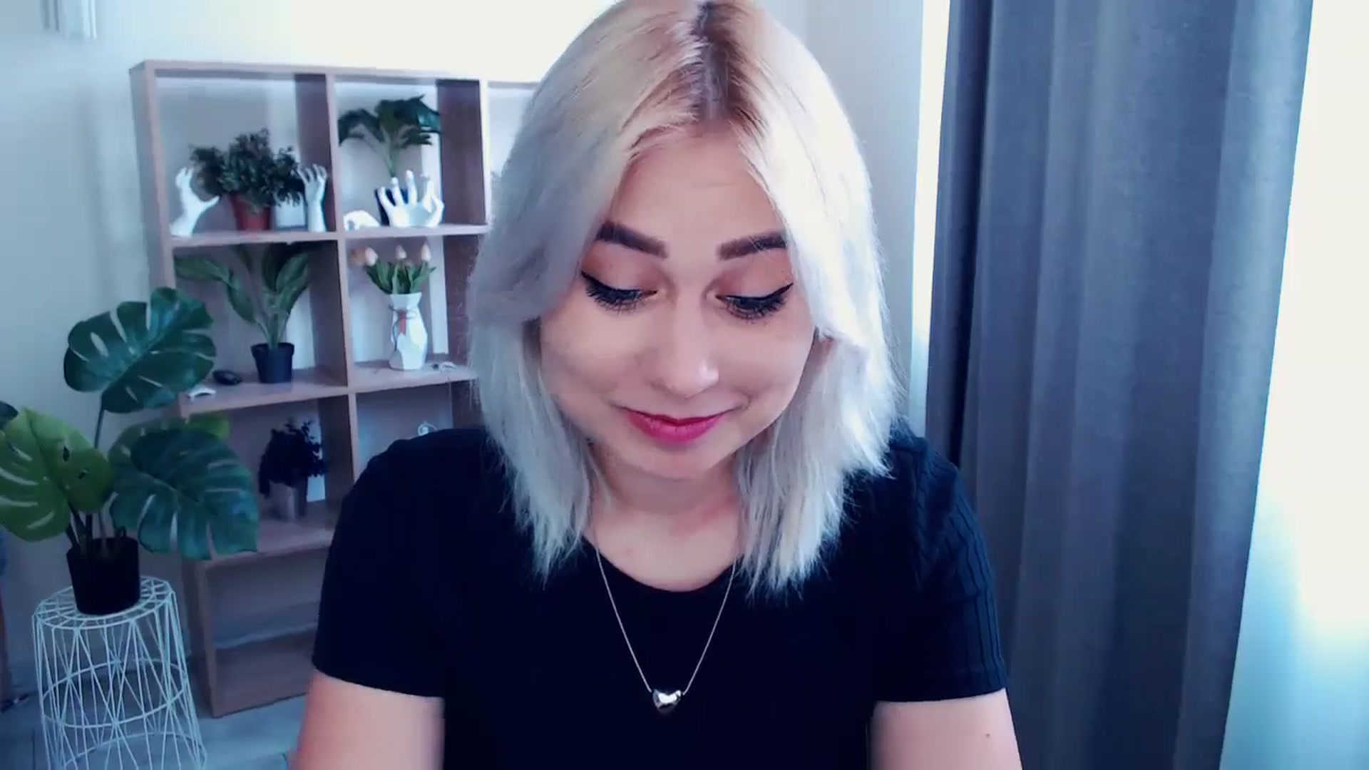 Gallery image thumbnail from Kukla_kolduna's myfreecams stream on, 05/30/2024, 09:19 image 15 of 20