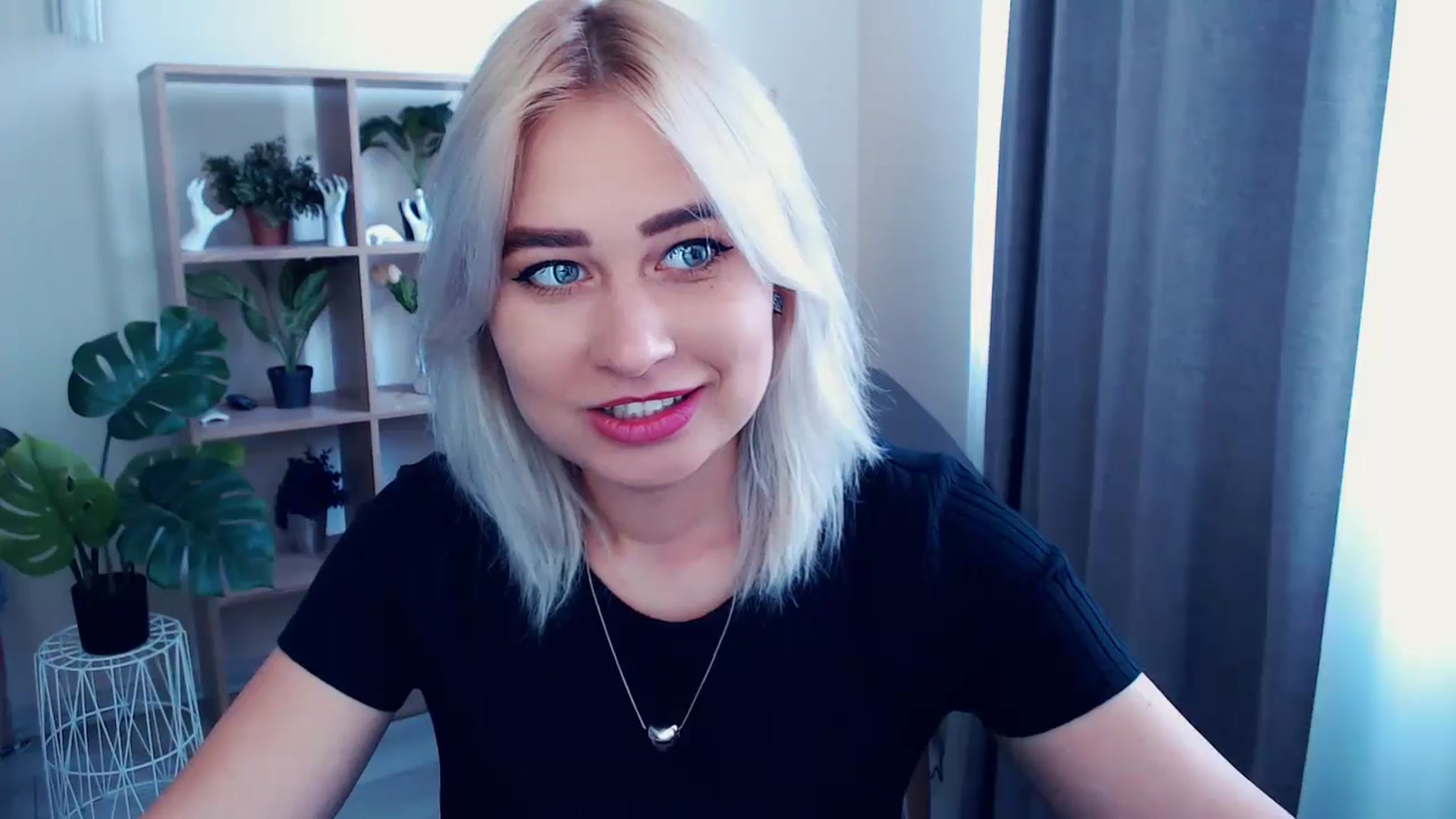 Gallery image thumbnail from Kukla_kolduna's myfreecams stream on, 05/30/2024, 09:19 image 16 of 20