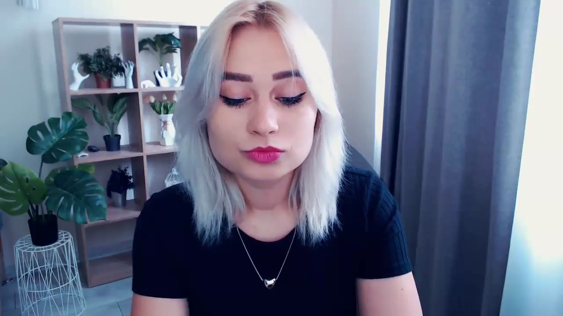 Gallery image thumbnail from Kukla_kolduna's myfreecams stream on, 05/30/2024, 09:19 image 3 of 20