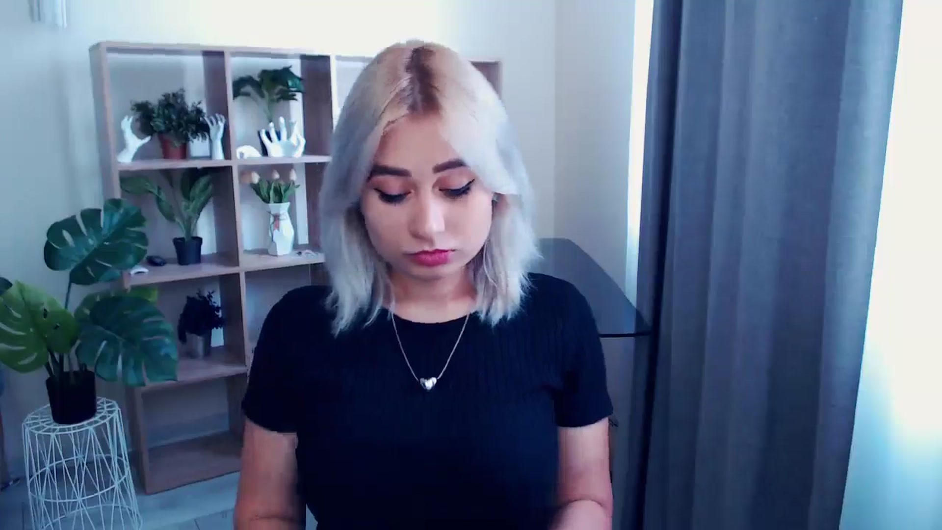Gallery image thumbnail from Kukla_kolduna's myfreecams stream on, 05/30/2024, 09:19 image 14 of 20