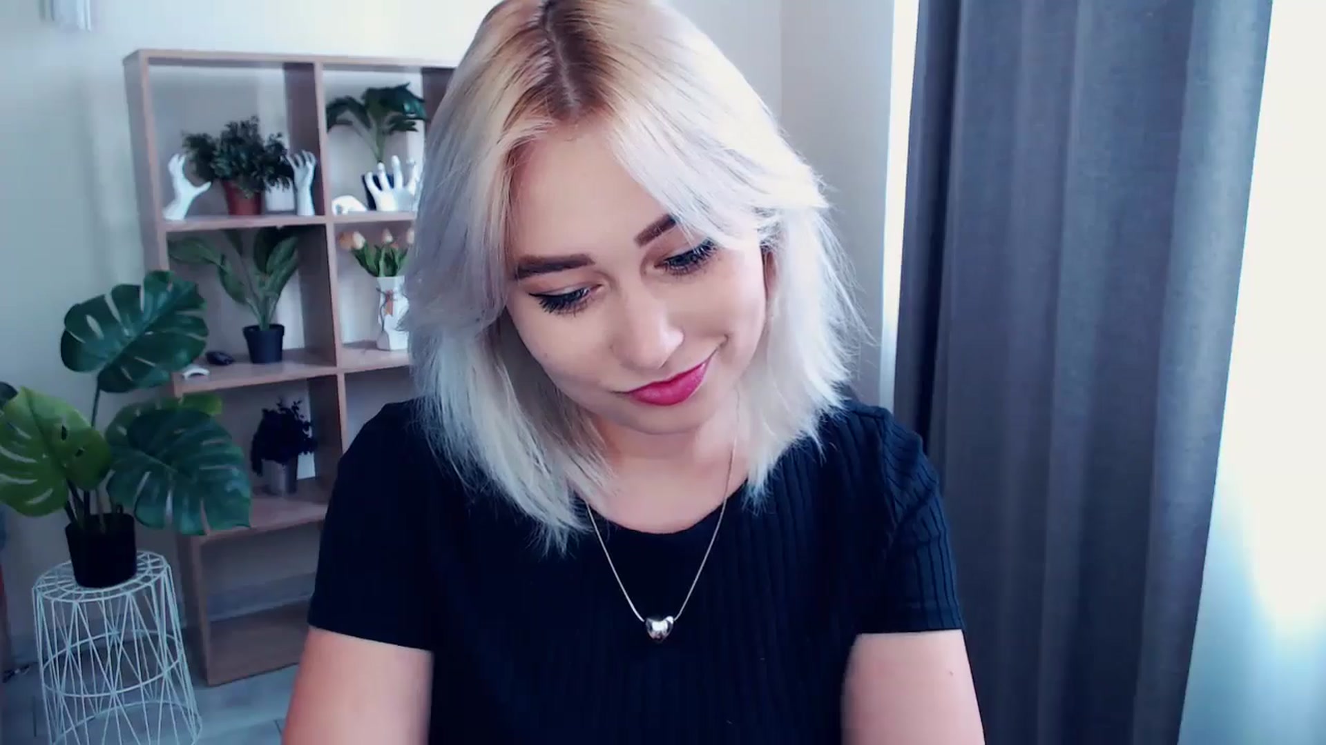 Gallery image thumbnail from Kukla_kolduna's myfreecams stream on, 05/30/2024, 12:22 image 2 of 20