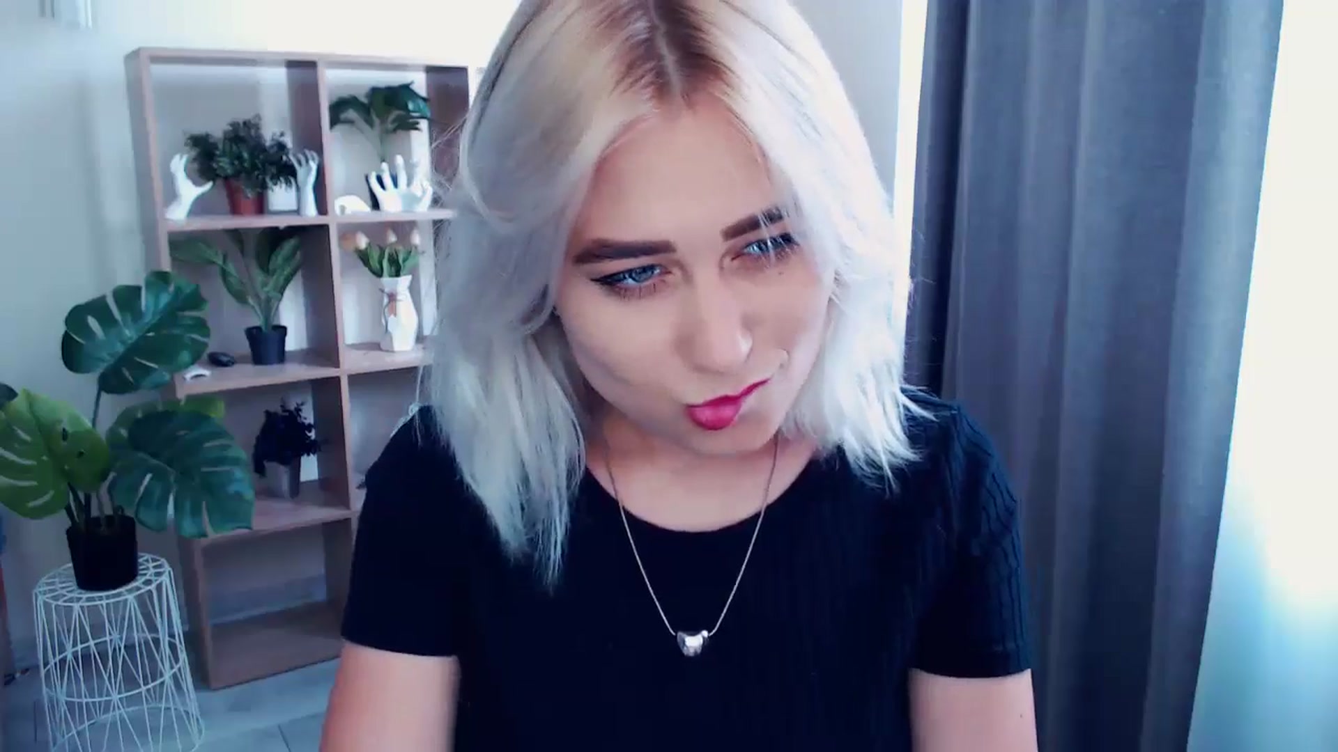Gallery image thumbnail from Kukla_kolduna's myfreecams stream on, 05/30/2024, 12:22 image 13 of 20