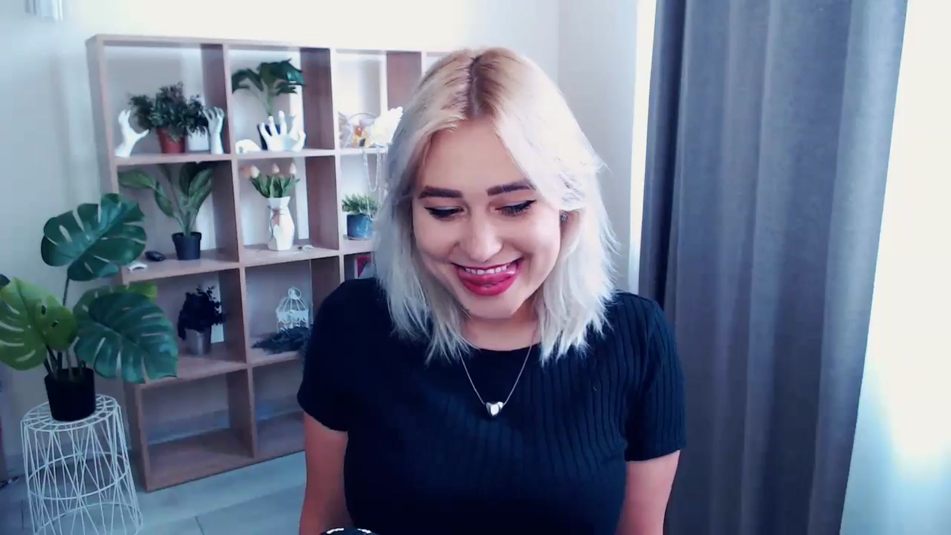 Gallery image thumbnail from Kukla_kolduna's myfreecams stream on, 05/30/2024, 12:22 image 16 of 20
