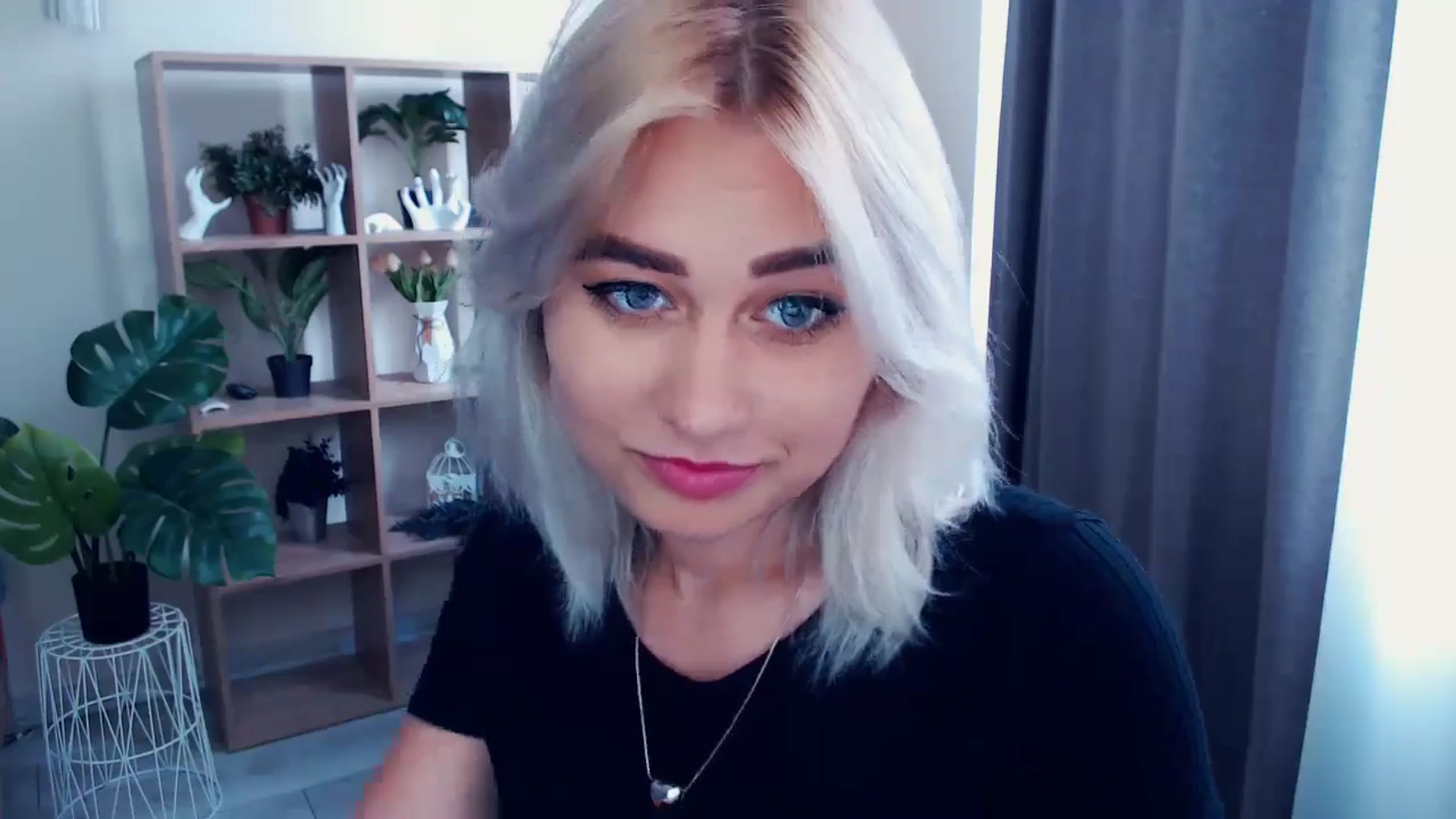 Gallery image thumbnail from Kukla_kolduna's myfreecams stream on, 05/30/2024, 12:22 image 8 of 20