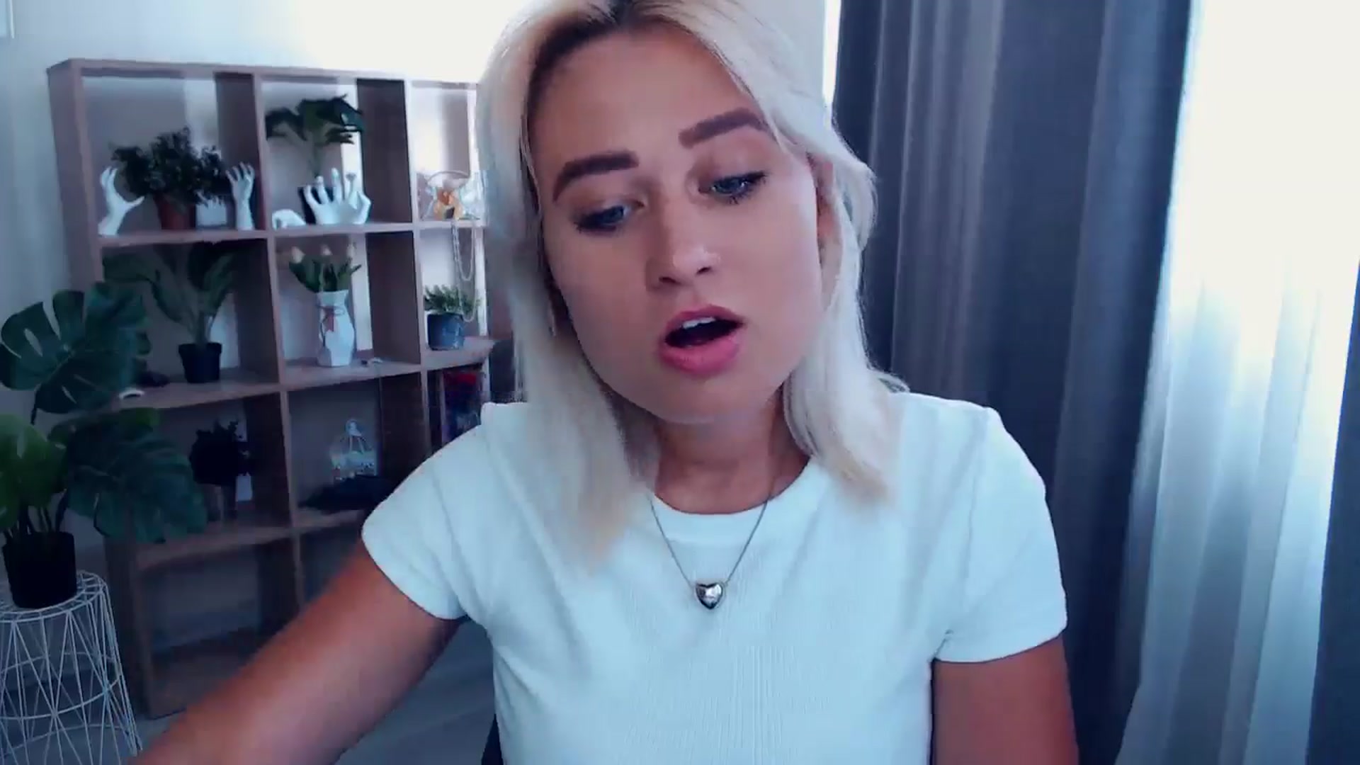 Gallery image thumbnail from Kukla_kolduna's myfreecams stream on, 06/13/2024, 13:46 image 18 of 20