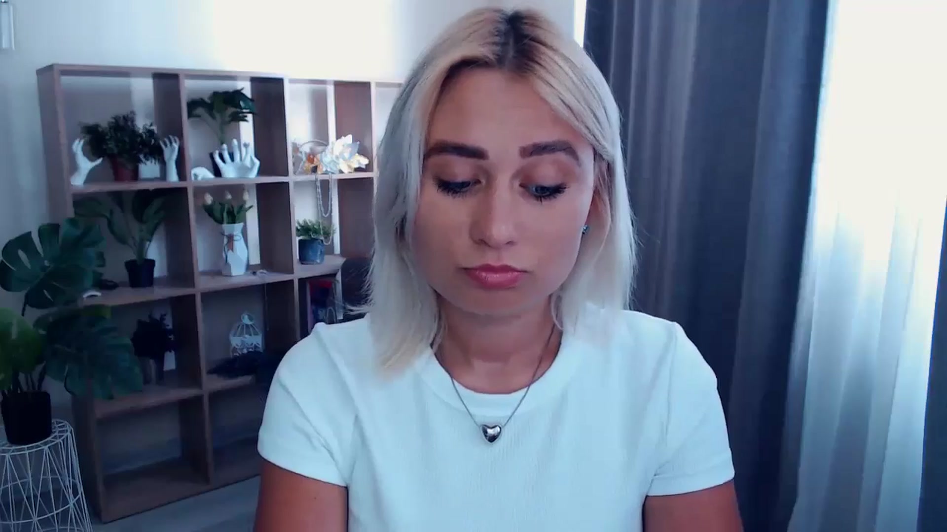 Gallery image thumbnail from Kukla_kolduna's myfreecams stream on, 06/13/2024, 13:46 image 8 of 20