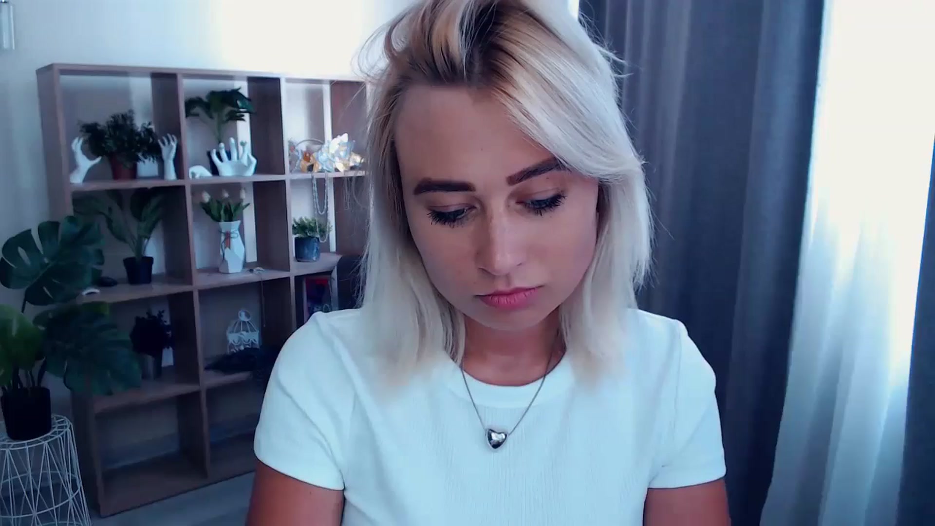 Gallery image thumbnail from Kukla_kolduna's myfreecams stream on, 06/13/2024, 13:46 image 1 of 20