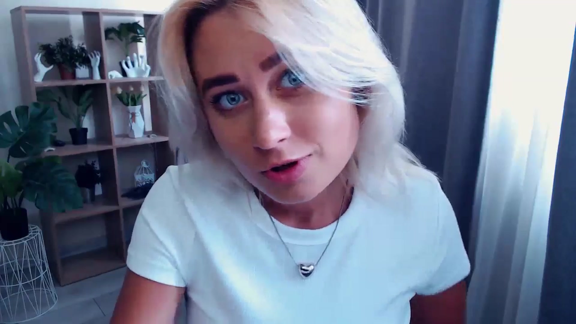 Gallery image thumbnail from Kukla_kolduna's myfreecams stream on, 06/13/2024, 15:50 image 9 of 20