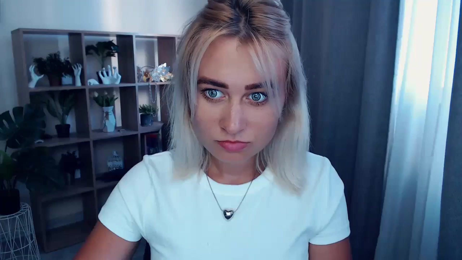 Gallery image thumbnail from Kukla_kolduna's myfreecams stream on, 06/13/2024, 16:52 image 14 of 20