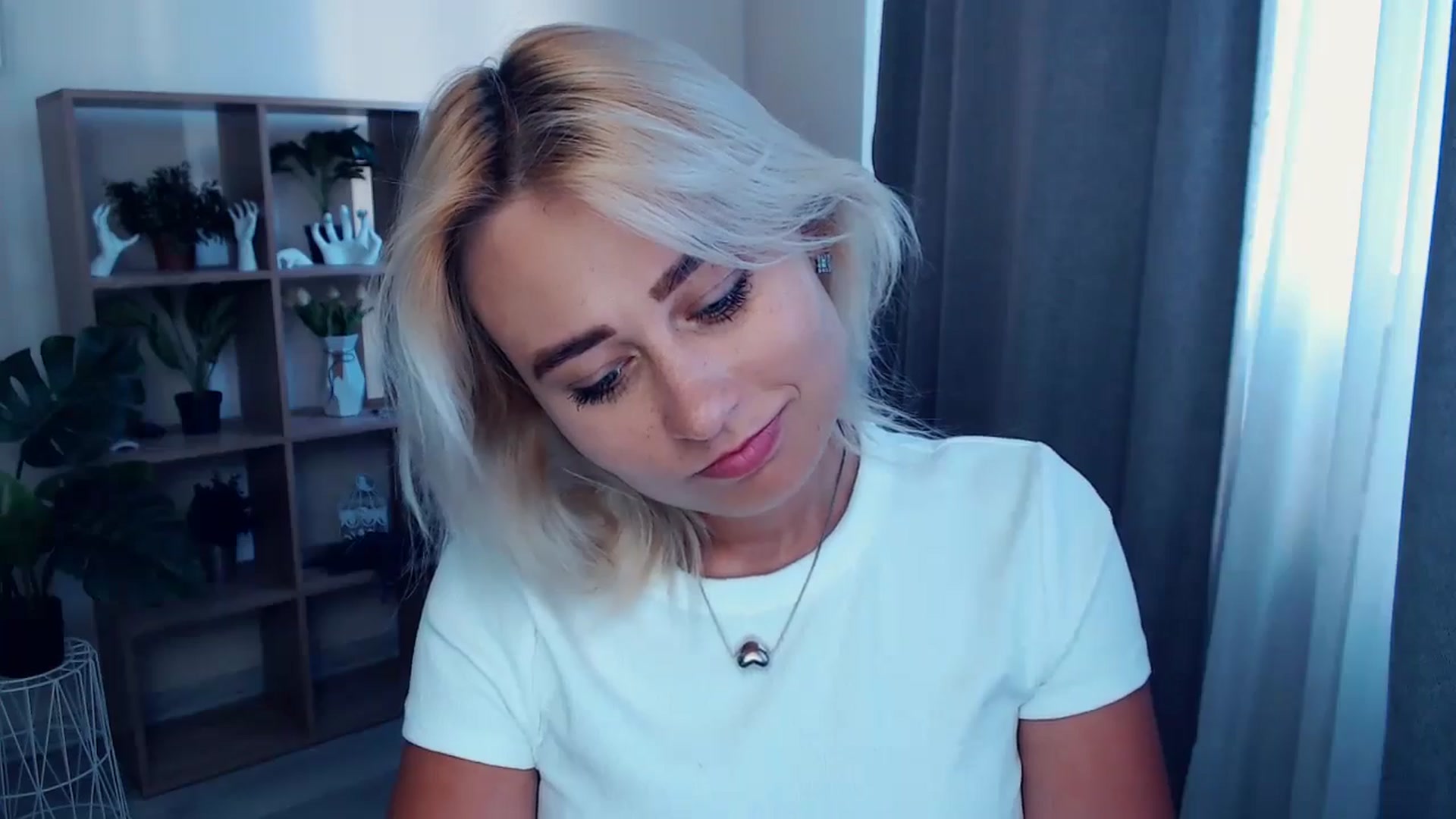 Gallery image thumbnail from Kukla_kolduna's myfreecams stream on, 06/13/2024, 16:52 image 8 of 20