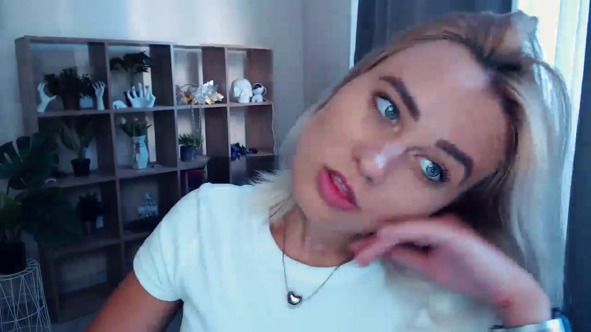 Gallery image thumbnail from Kukla_kolduna's myfreecams stream on, 06/13/2024, 16:52 image 10 of 20