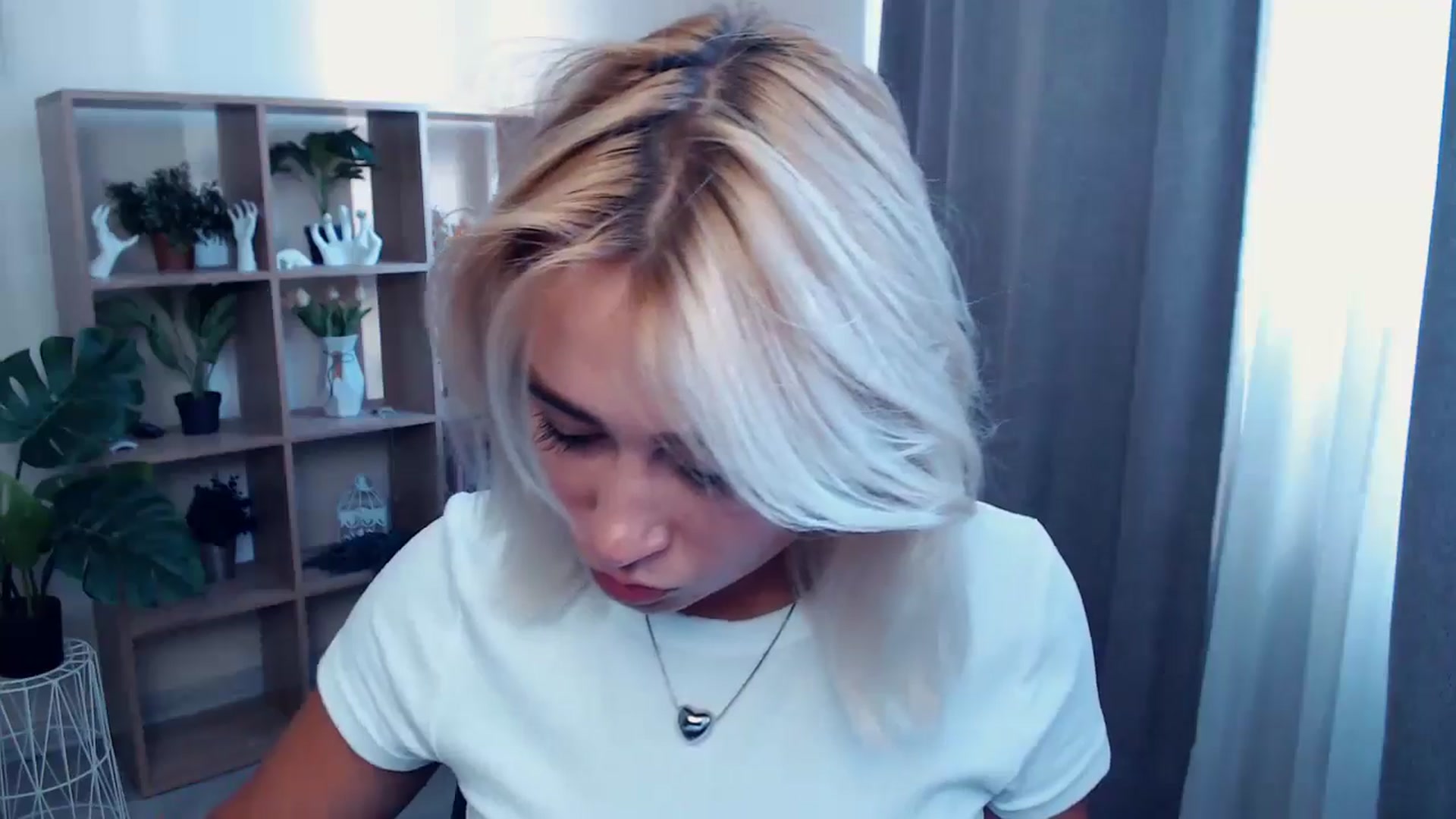 Gallery image thumbnail from Kukla_kolduna's myfreecams stream on, 06/13/2024, 16:52 image 12 of 20