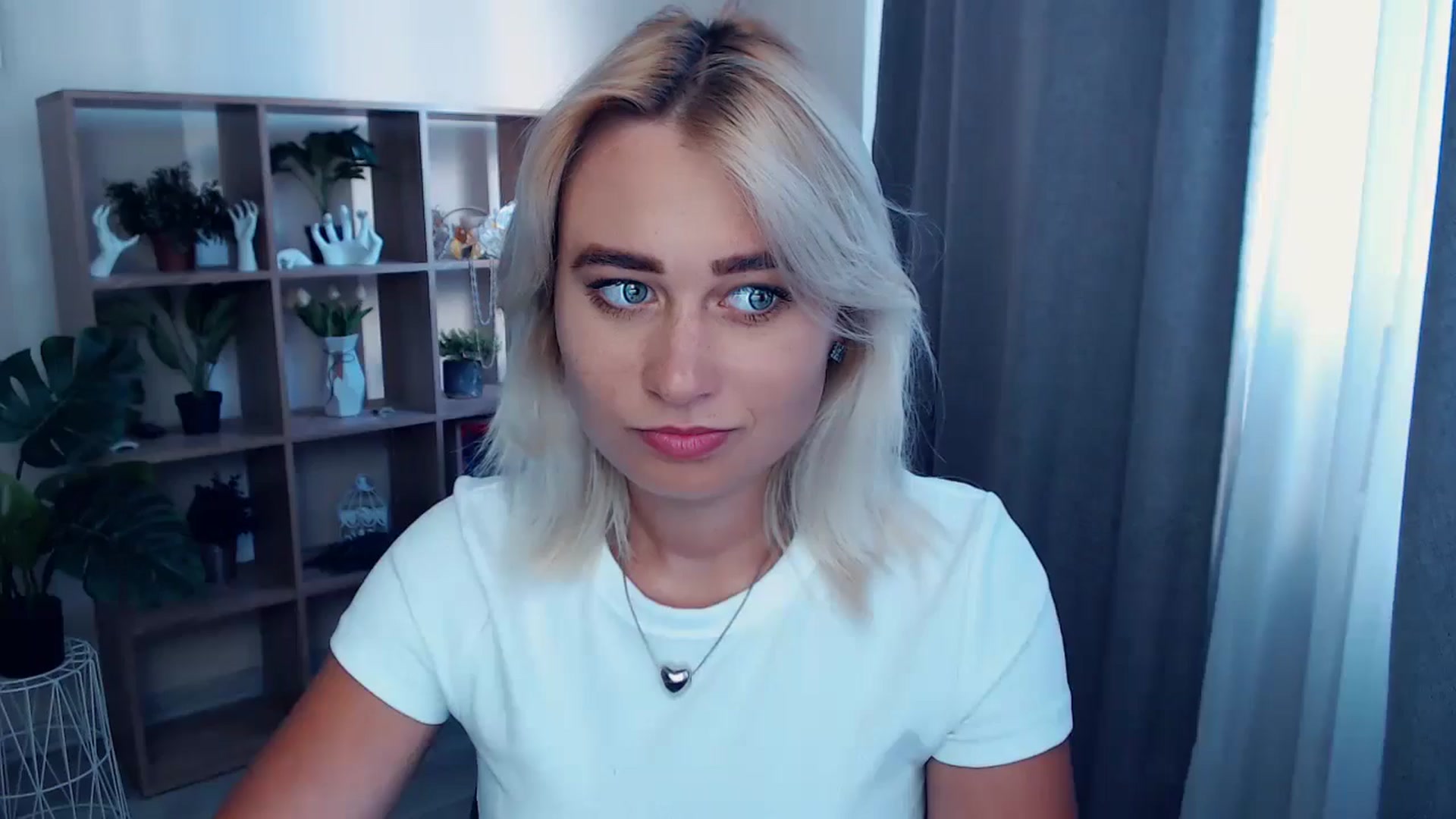 Gallery image thumbnail from Kukla_kolduna's myfreecams stream on, 06/13/2024, 16:52 image 1 of 20