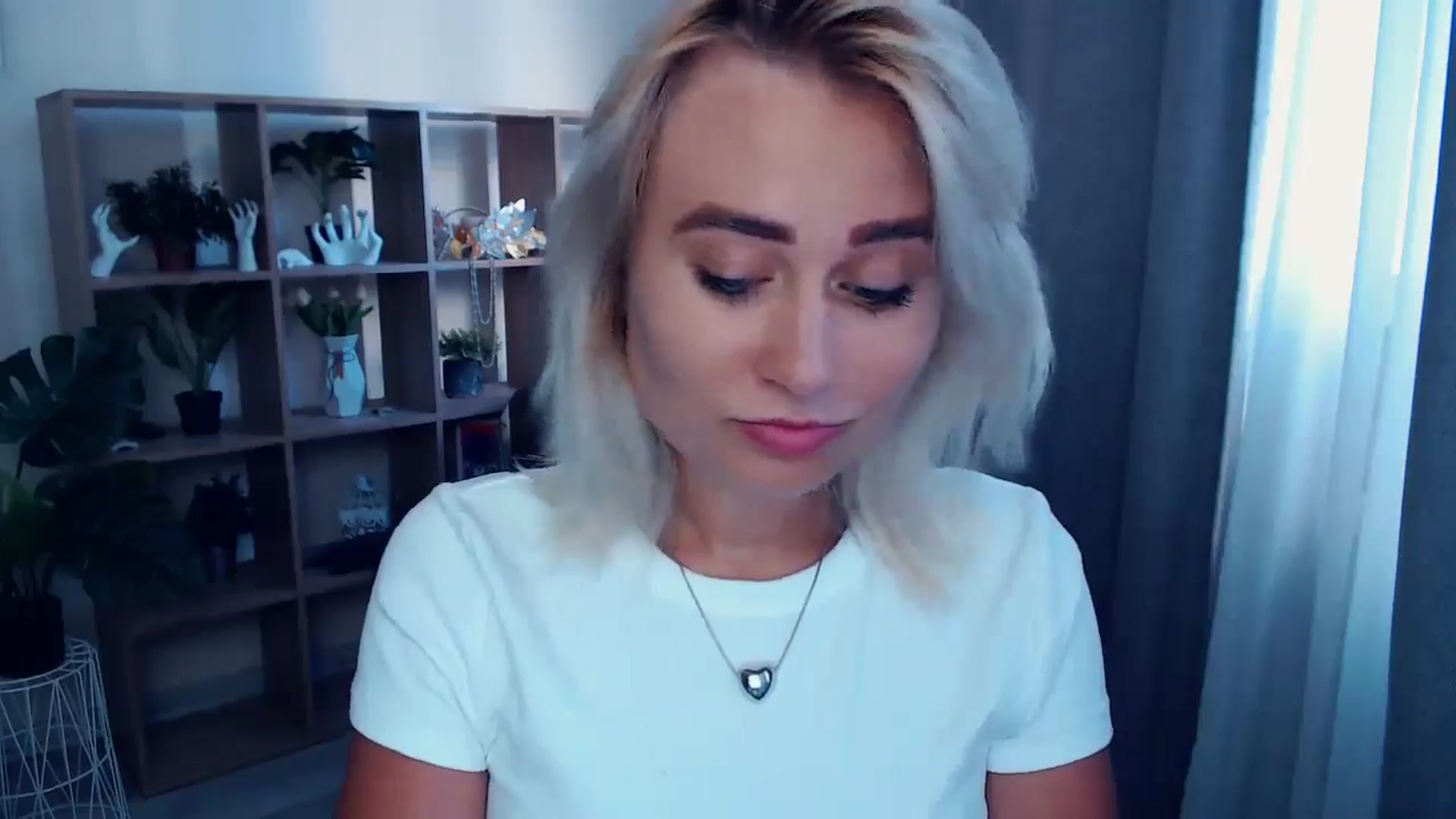 Gallery image thumbnail from Kukla_kolduna's myfreecams stream on, 06/13/2024, 16:52 image 7 of 20