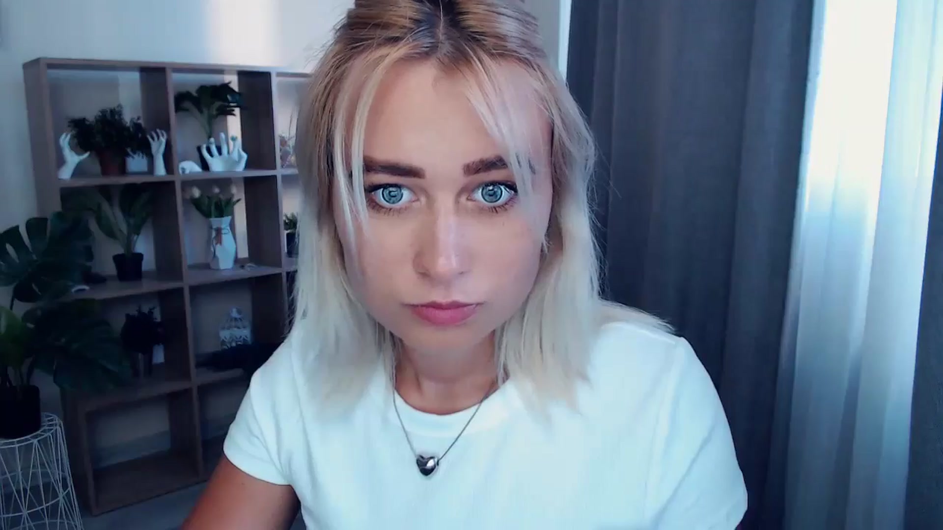 Gallery image thumbnail from Kukla_kolduna's myfreecams stream on, 06/13/2024, 17:09 image 9 of 20