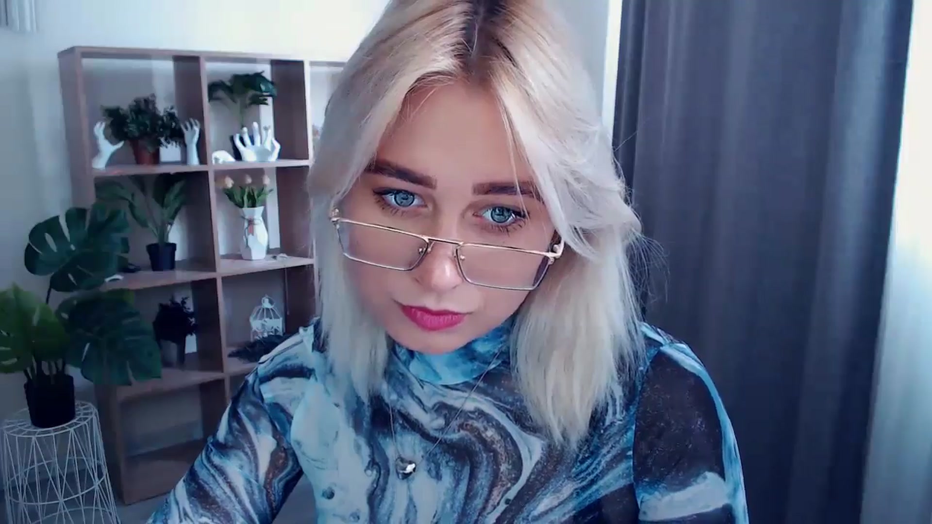 Gallery image thumbnail from Kukla_kolduna's myfreecams stream on, 06/14/2024, 13:11 image 13 of 20