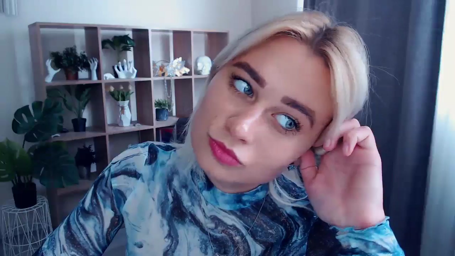 Gallery image thumbnail from Kukla_kolduna's myfreecams stream on, 06/14/2024, 13:11 image 19 of 20